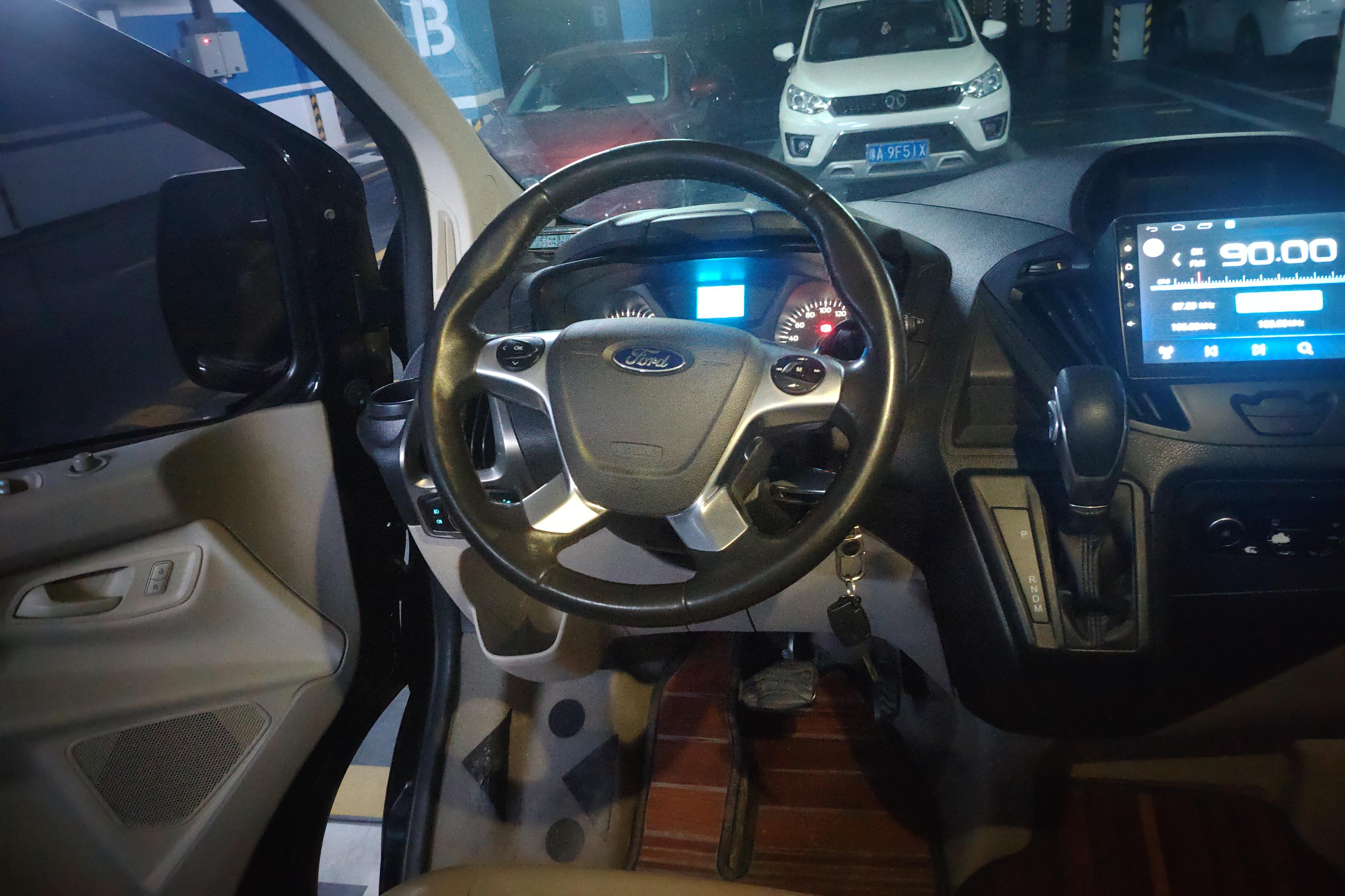 Ford Tourneo 2017 car image #19