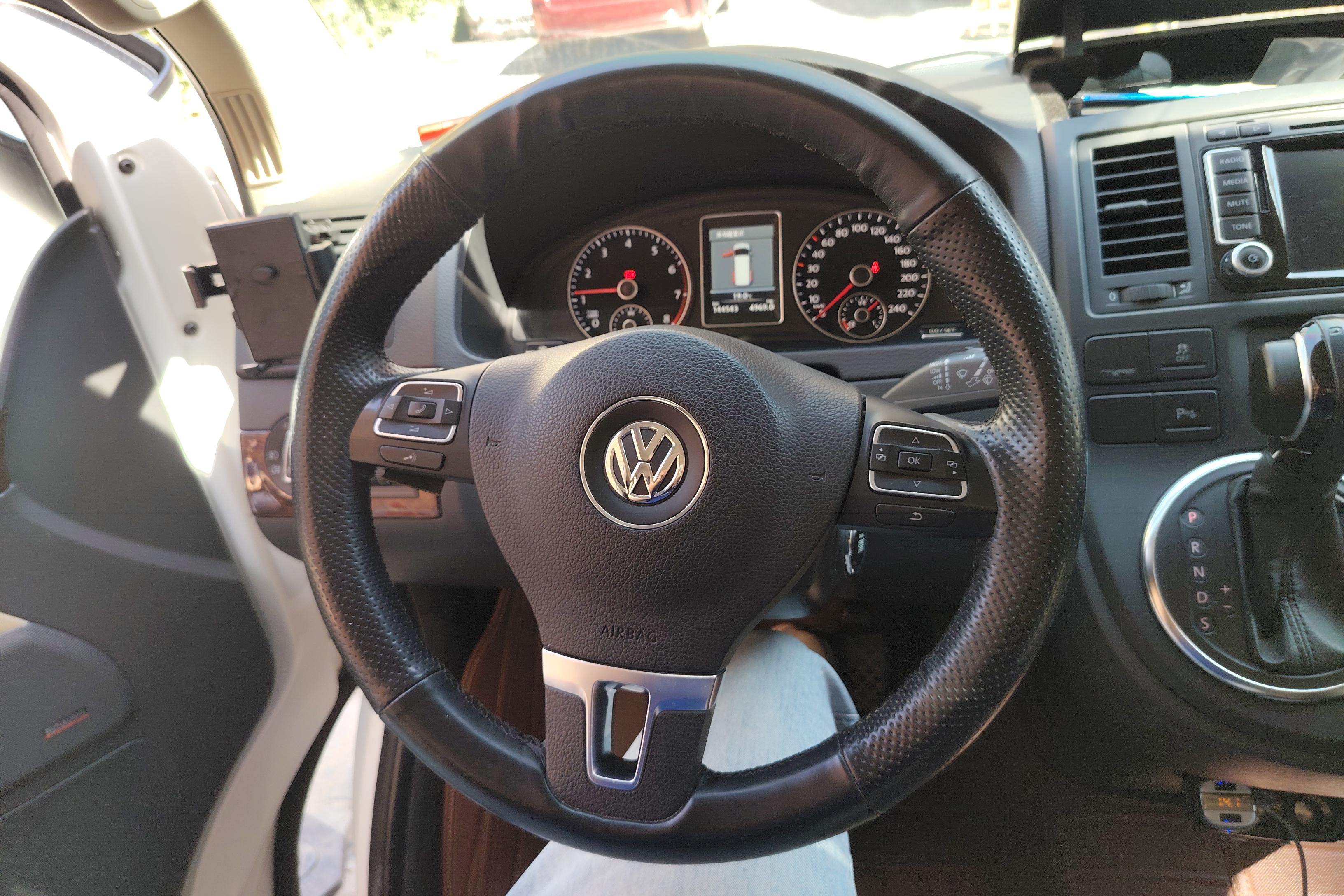 Volkswagen Multivan 2012 #19 Volkswagen Multivan 2012 imagem de carro #19