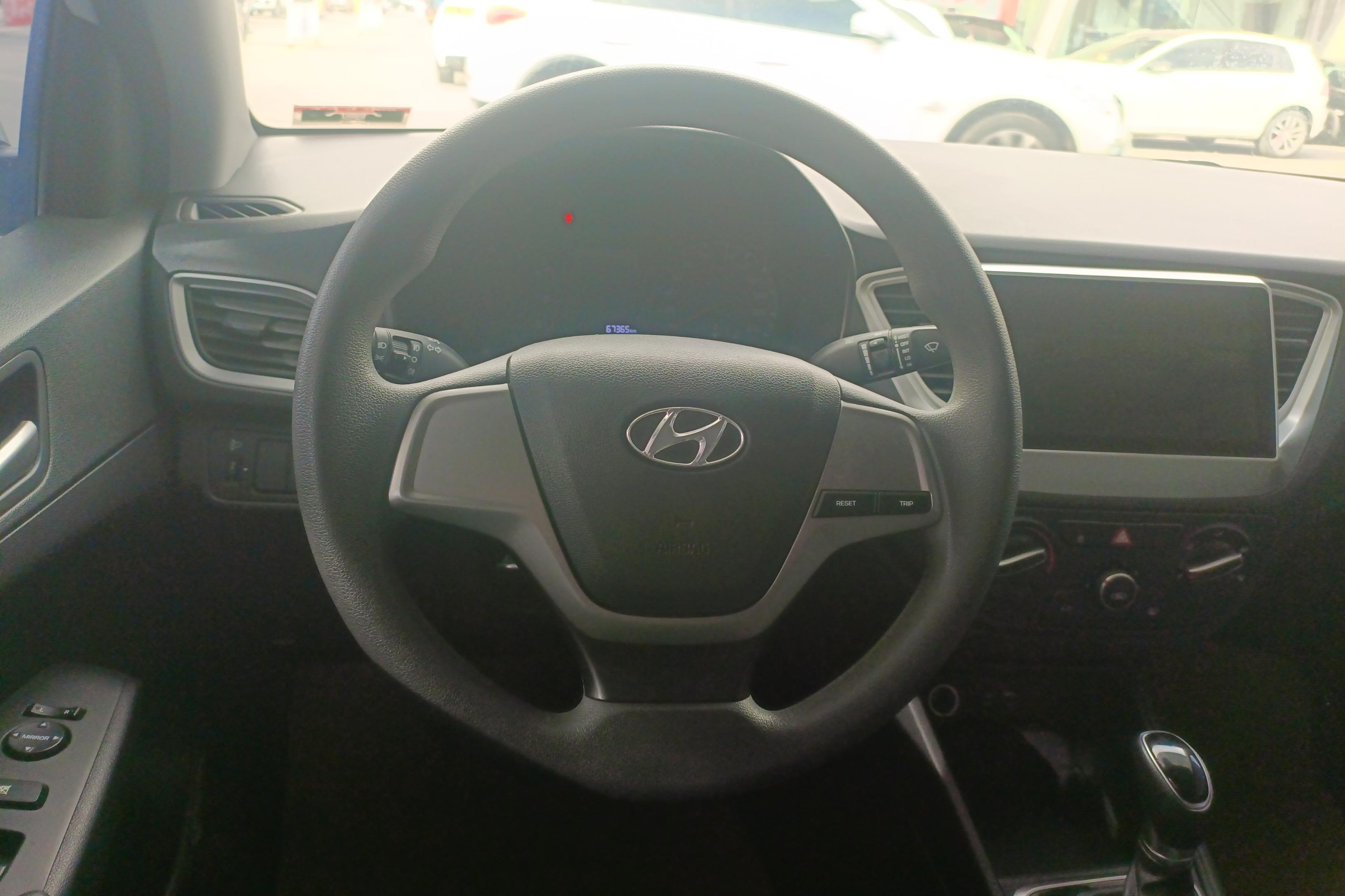 Hyundai Verna 2019 car image #19