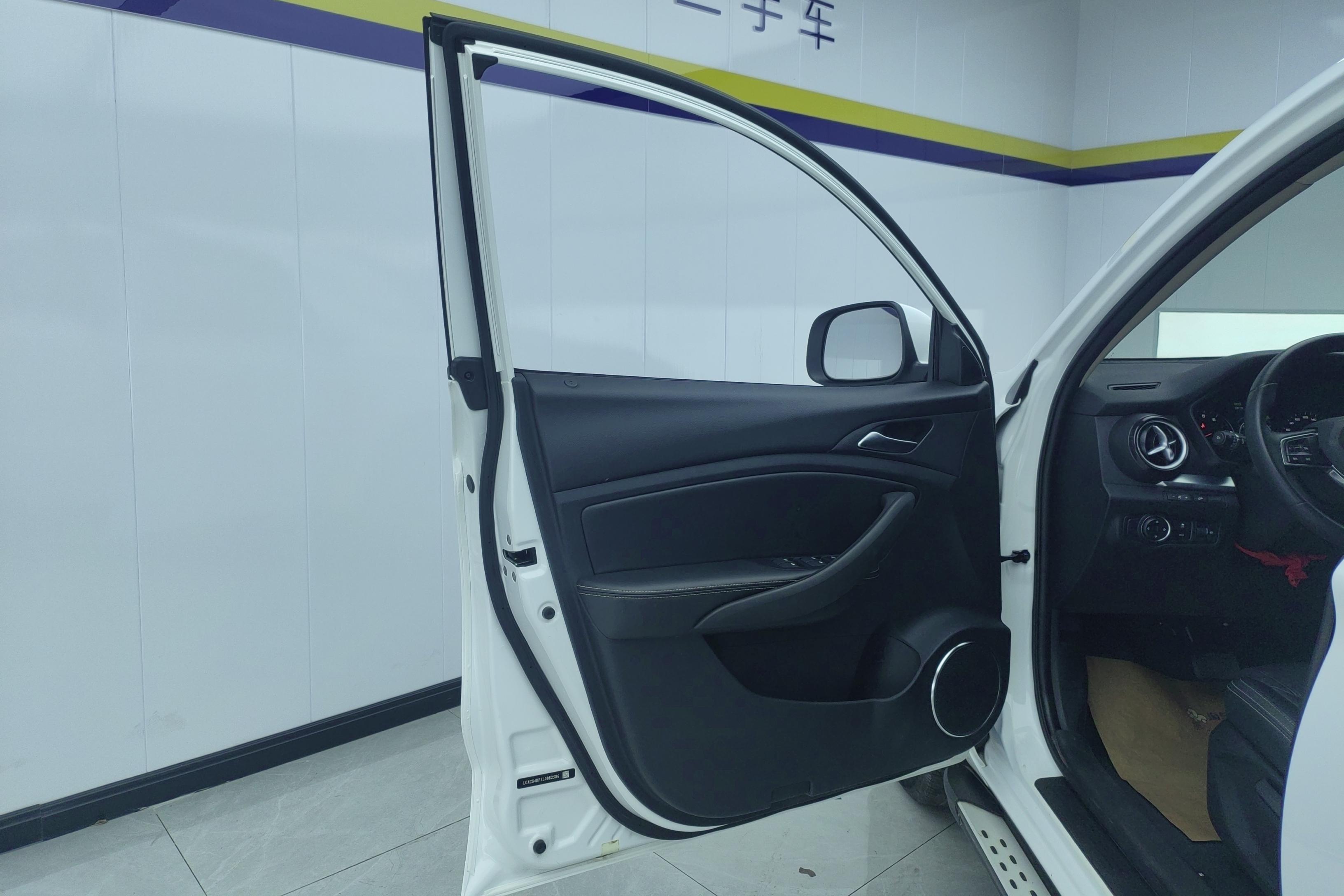 BYD Song 2020 #19 BYD Song 2020 car image #19