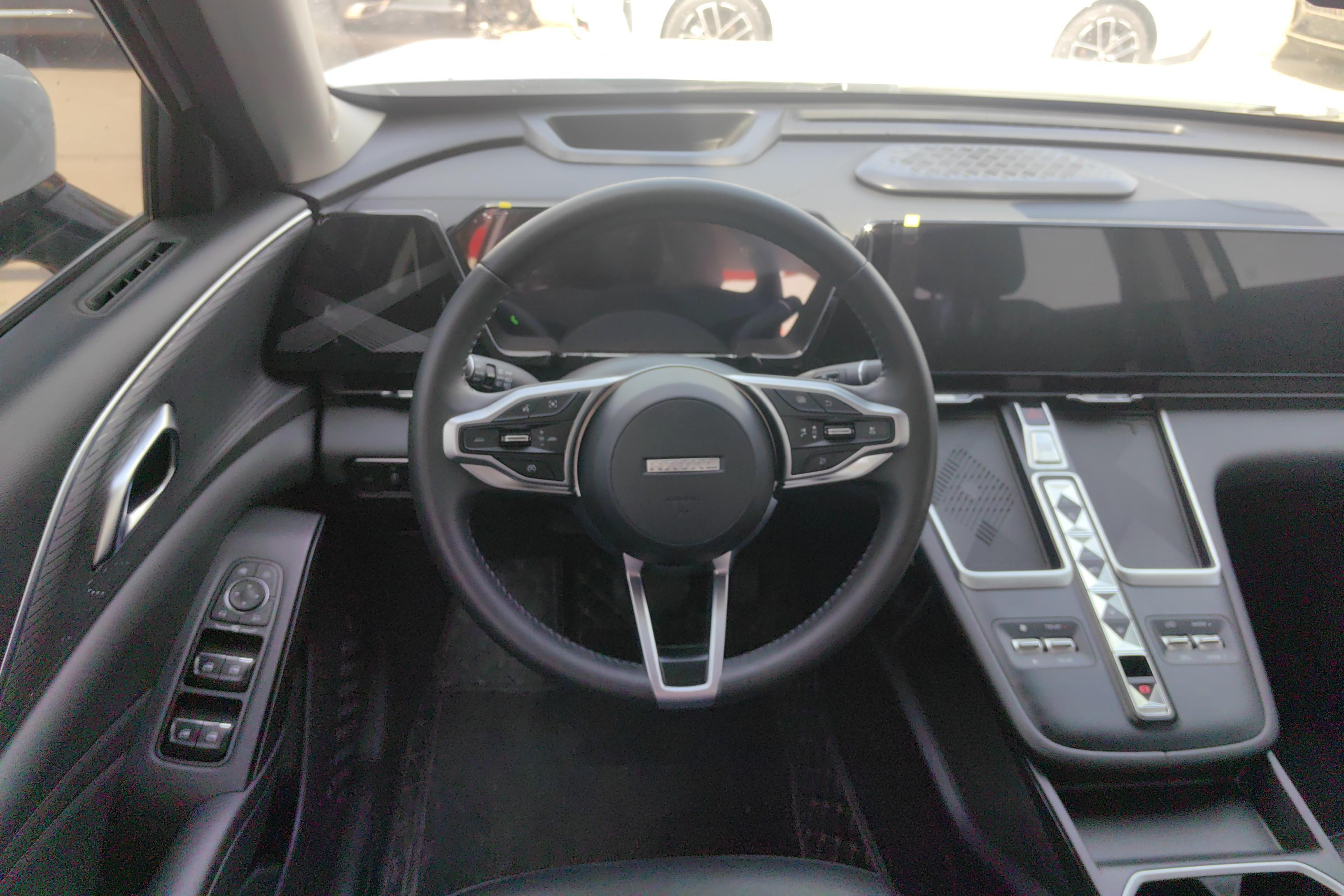 Haval Fierce Dragon MAX 2023 immagine di auto #19