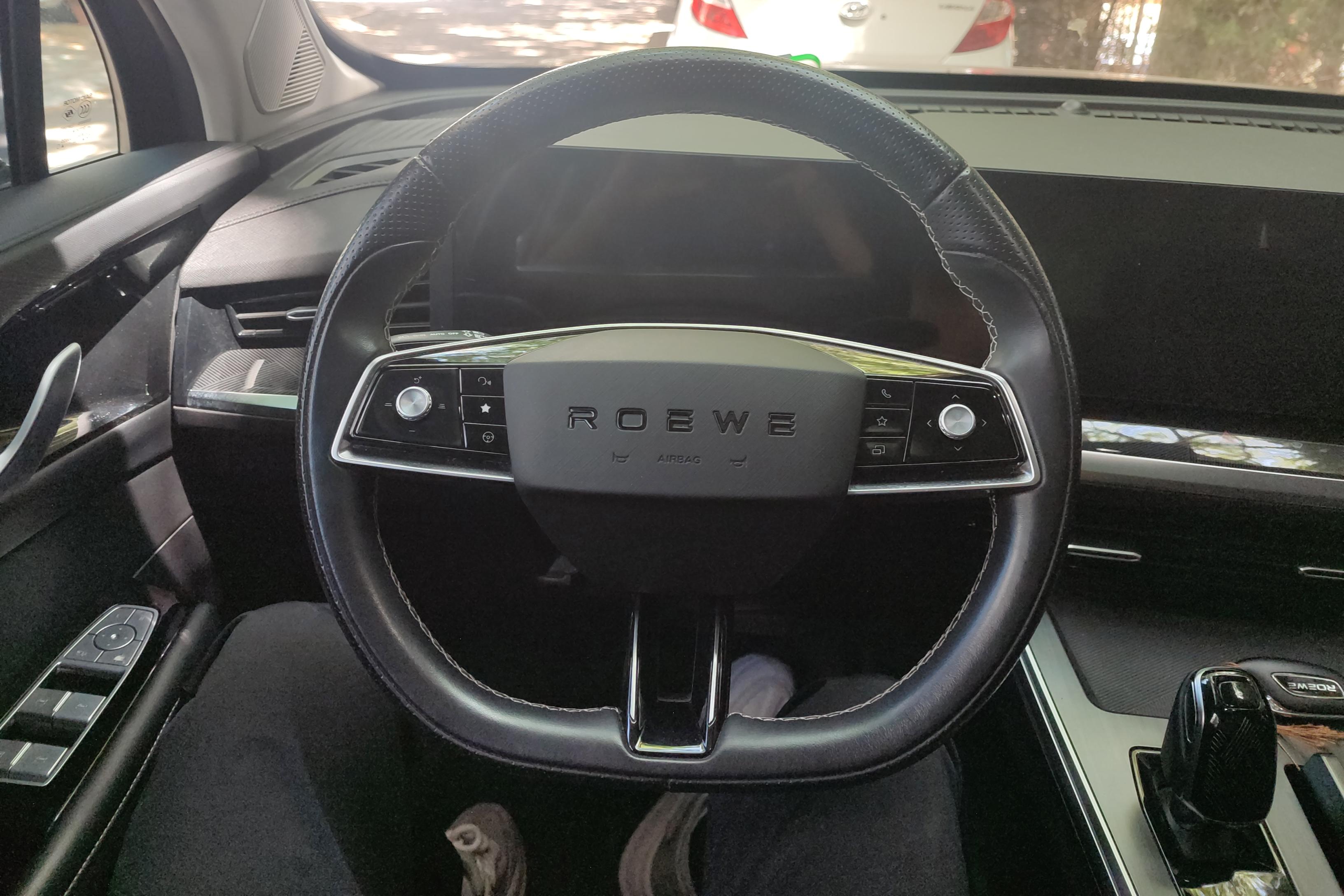 Roewe RX5 MAX 2021 изображение автомобиля #19