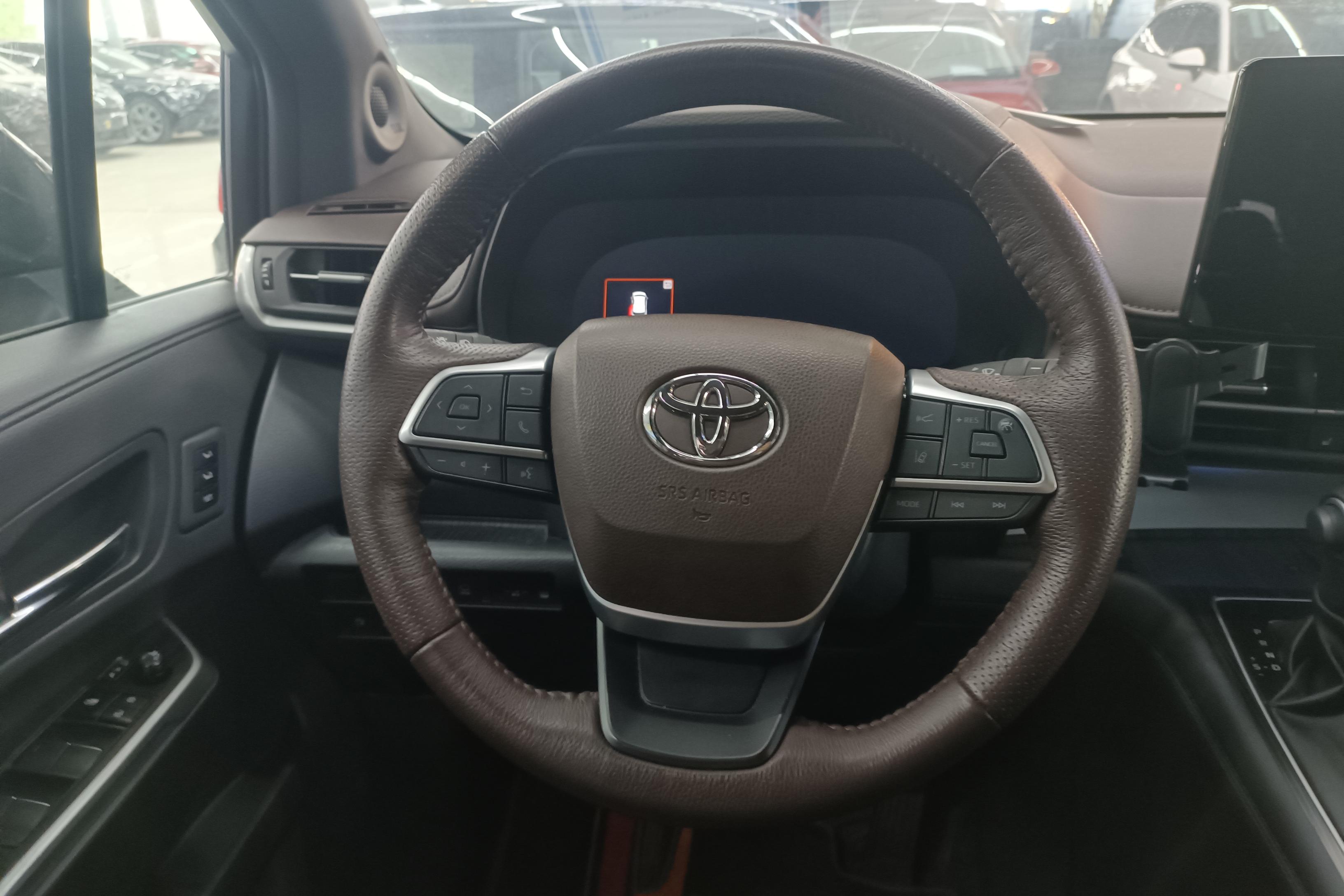 Toyota Granvia 2022 immagine di auto #19