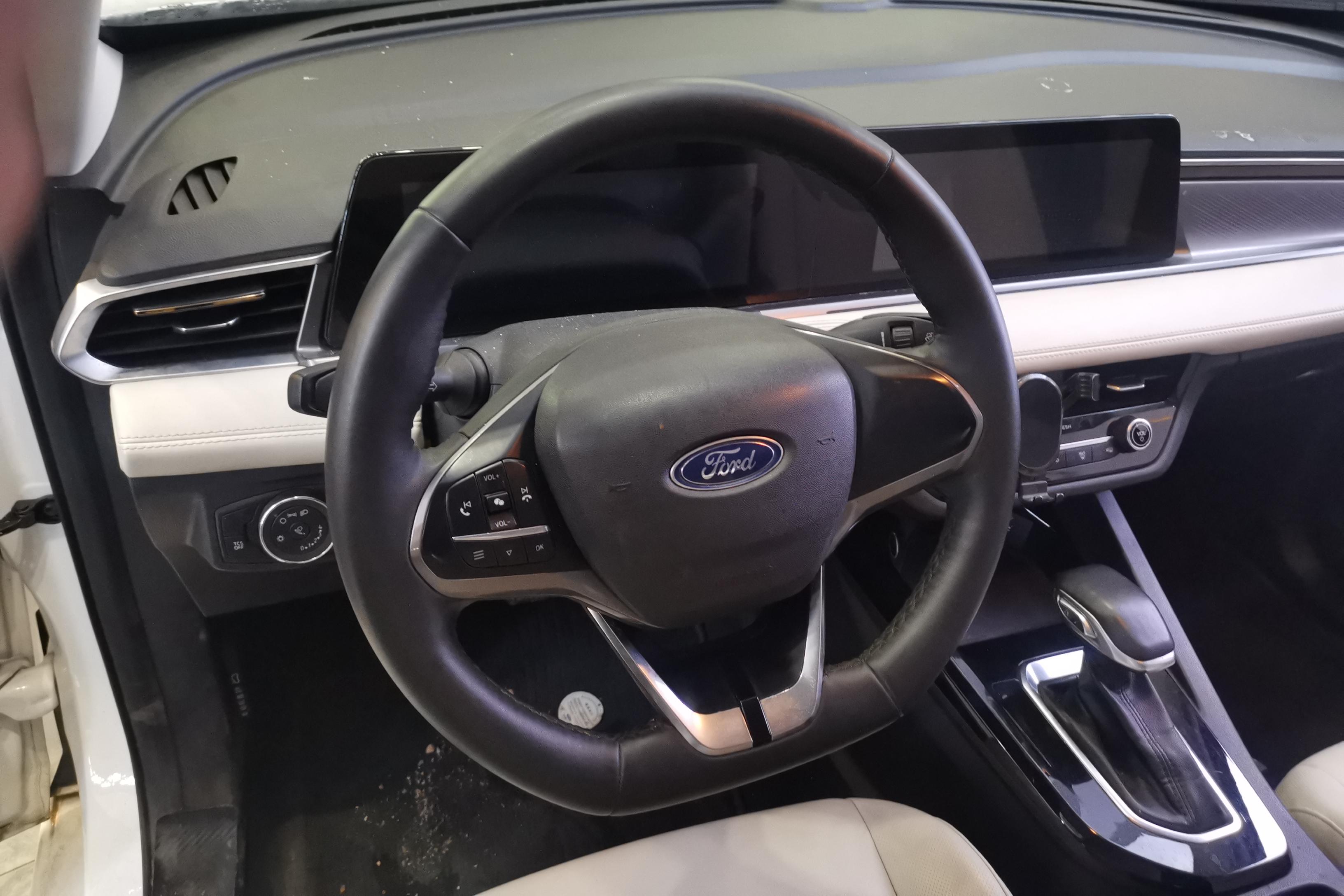 Ford Escort 2021 #19 Ford Escort 2021 car image #19