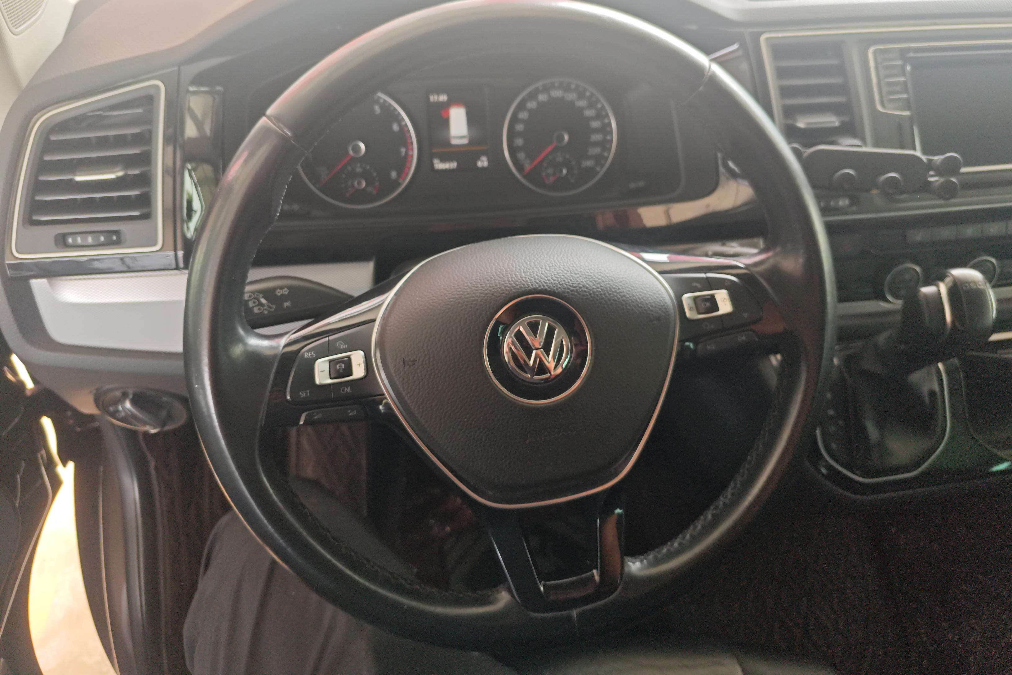 Volkswagen Multivan 2016 #19 Volkswagen Multivan 2016 imagem de carro #19