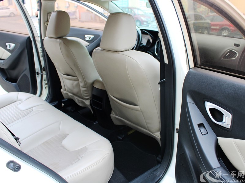 GAC Trumpchi GA3S 2016 #19 GAC Trumpchi GA3S 2016 image de voiture #19