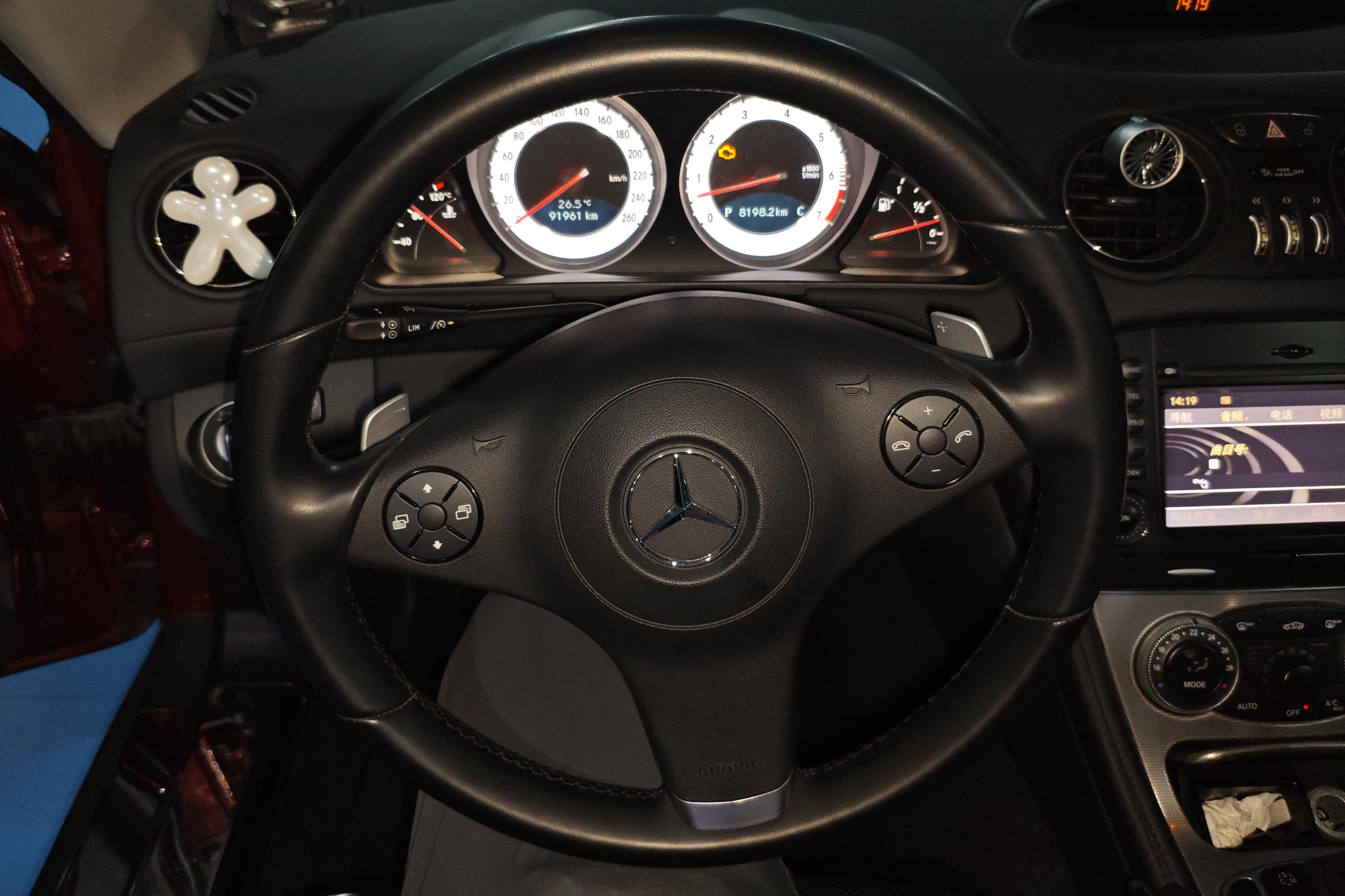 Mercedes-Benz SL Class 2011 #19 Mercedes-Benz SL Class 2011 car image #19