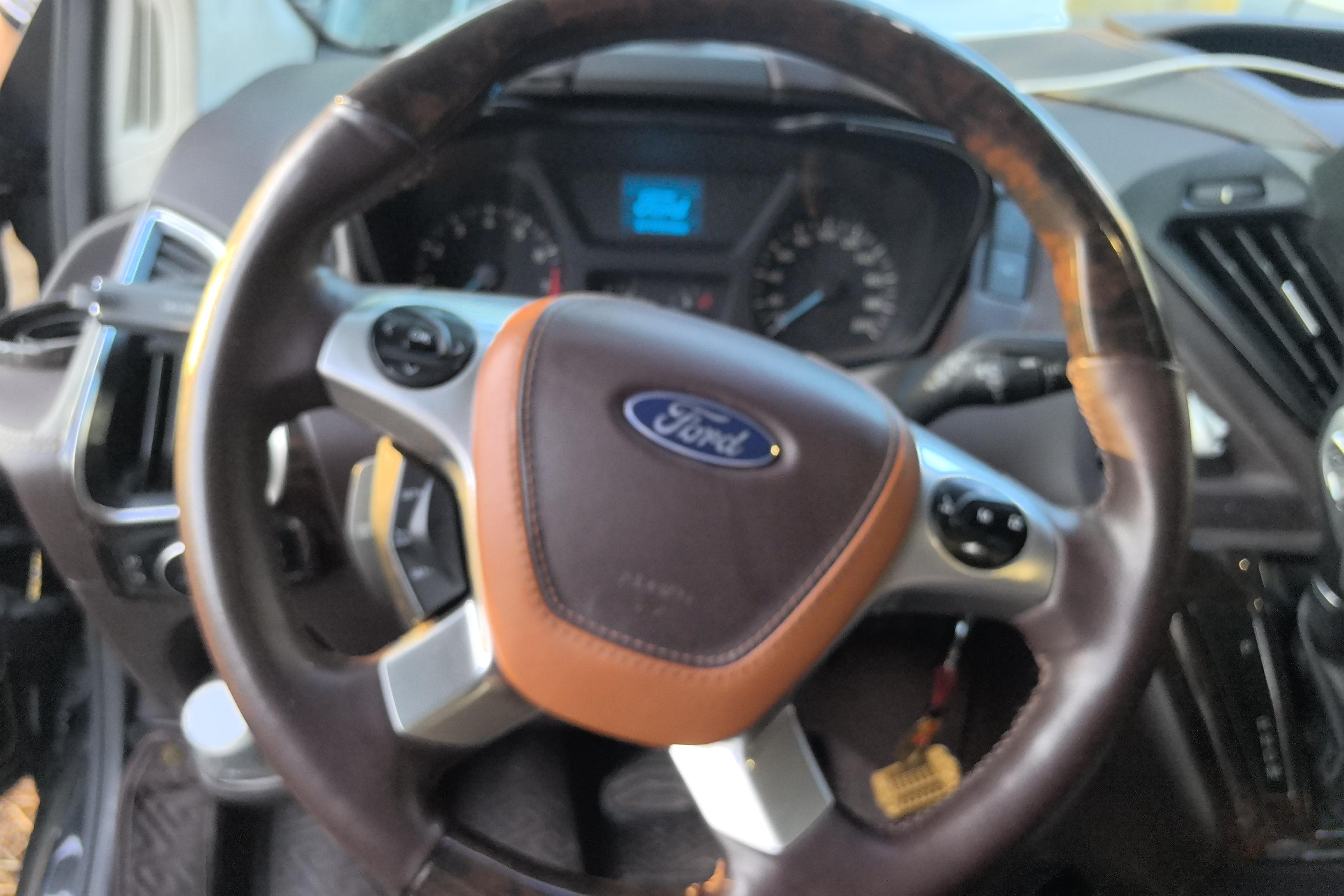 Ford Tourneo 2017 car image #19