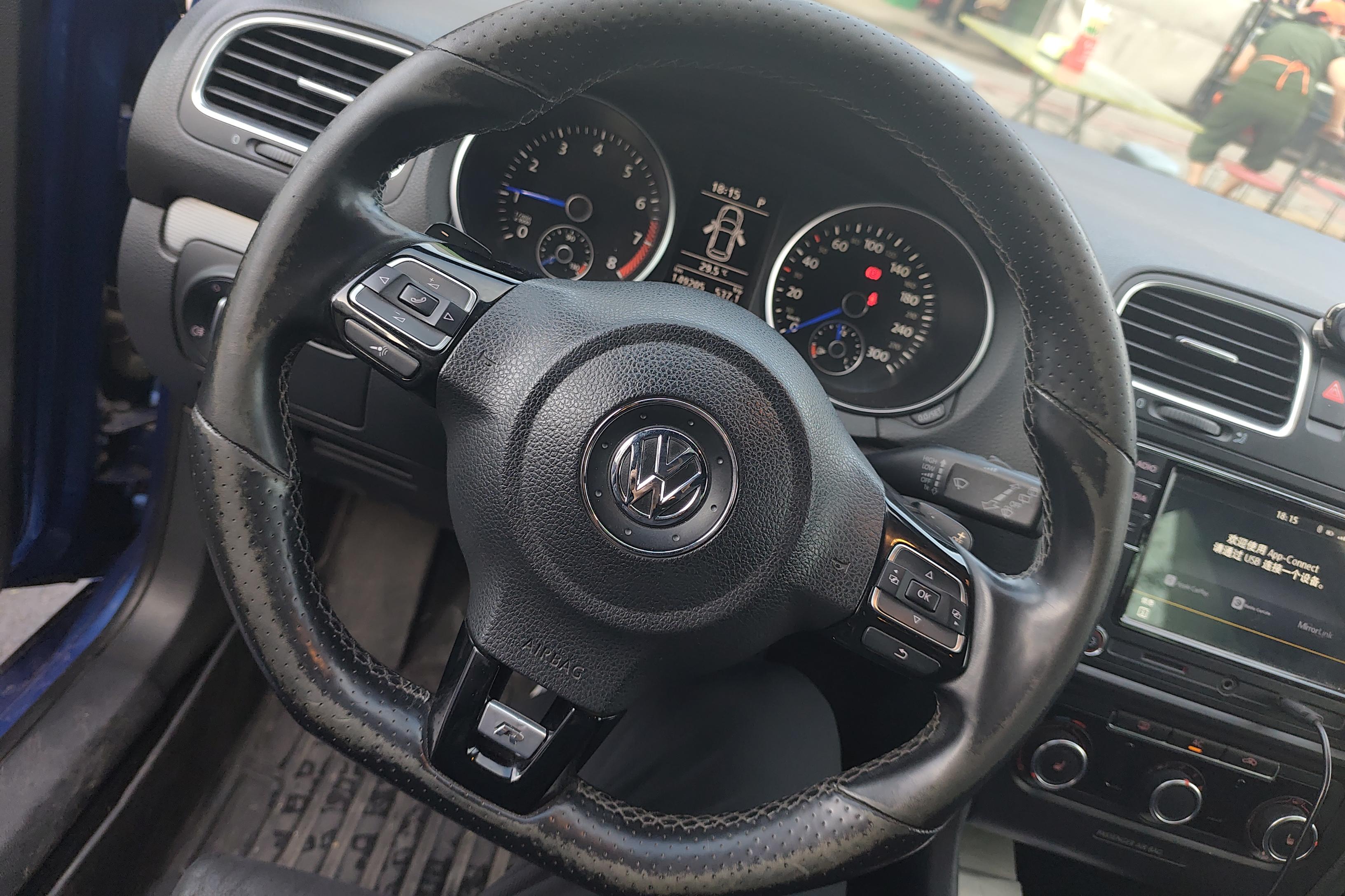 Volkswagen Gol 2011 car image #19