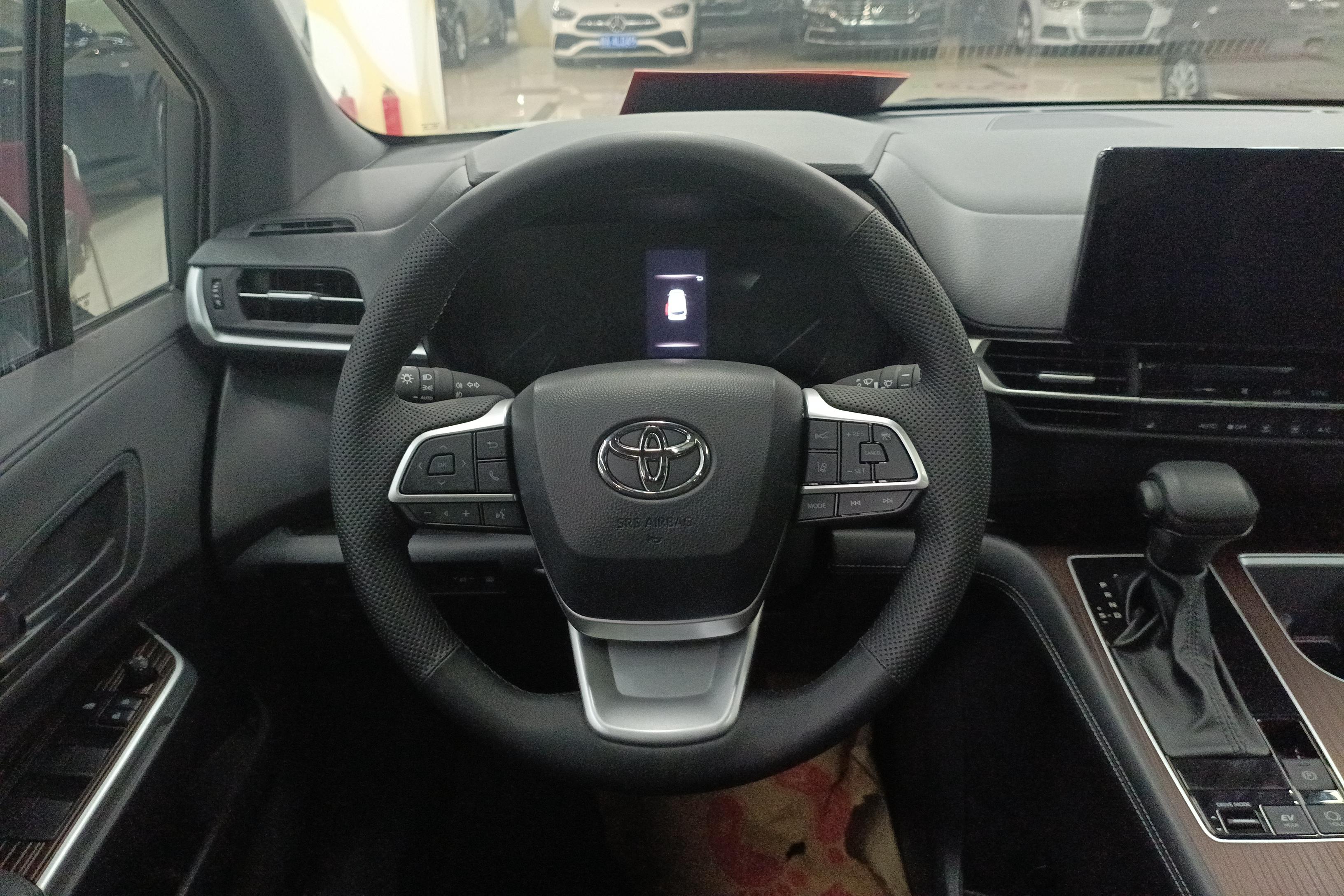 Toyota Granvia 2024 #19 Toyota Granvia 2024 car image #19