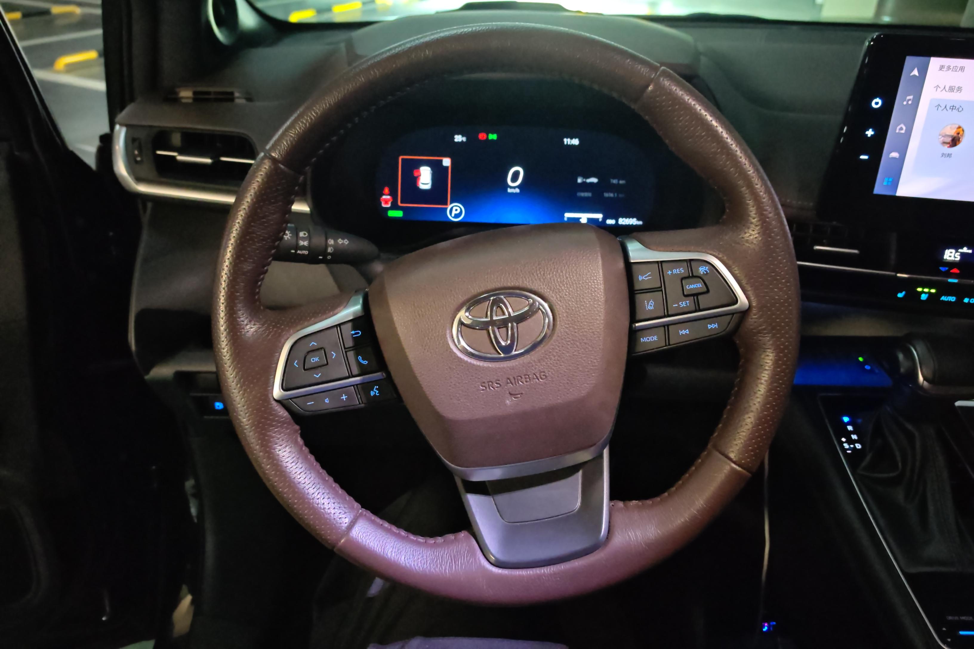 Toyota Granvia 2023 car image #19