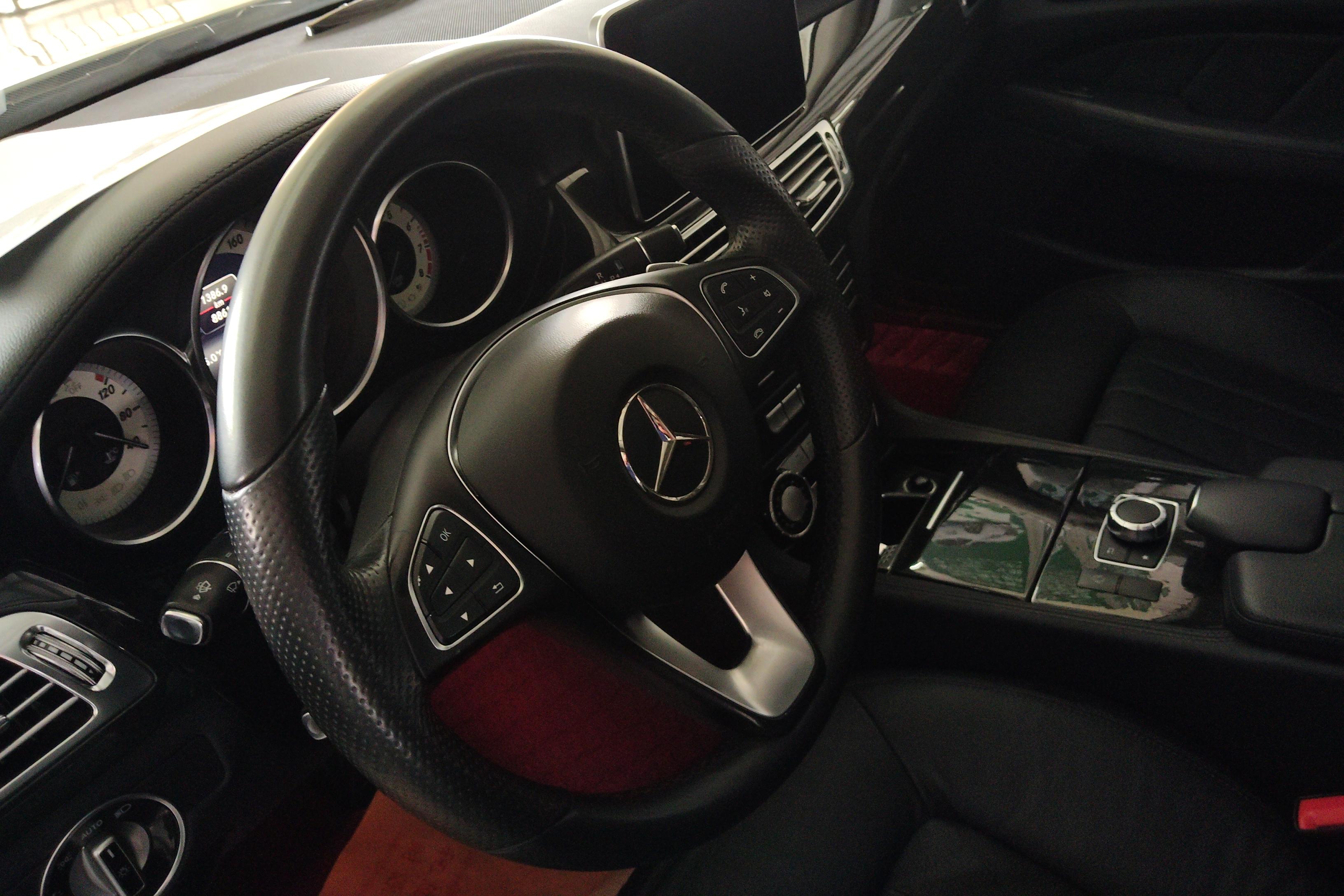 Mercedes-Benz CLS AMG 2015 car image #19