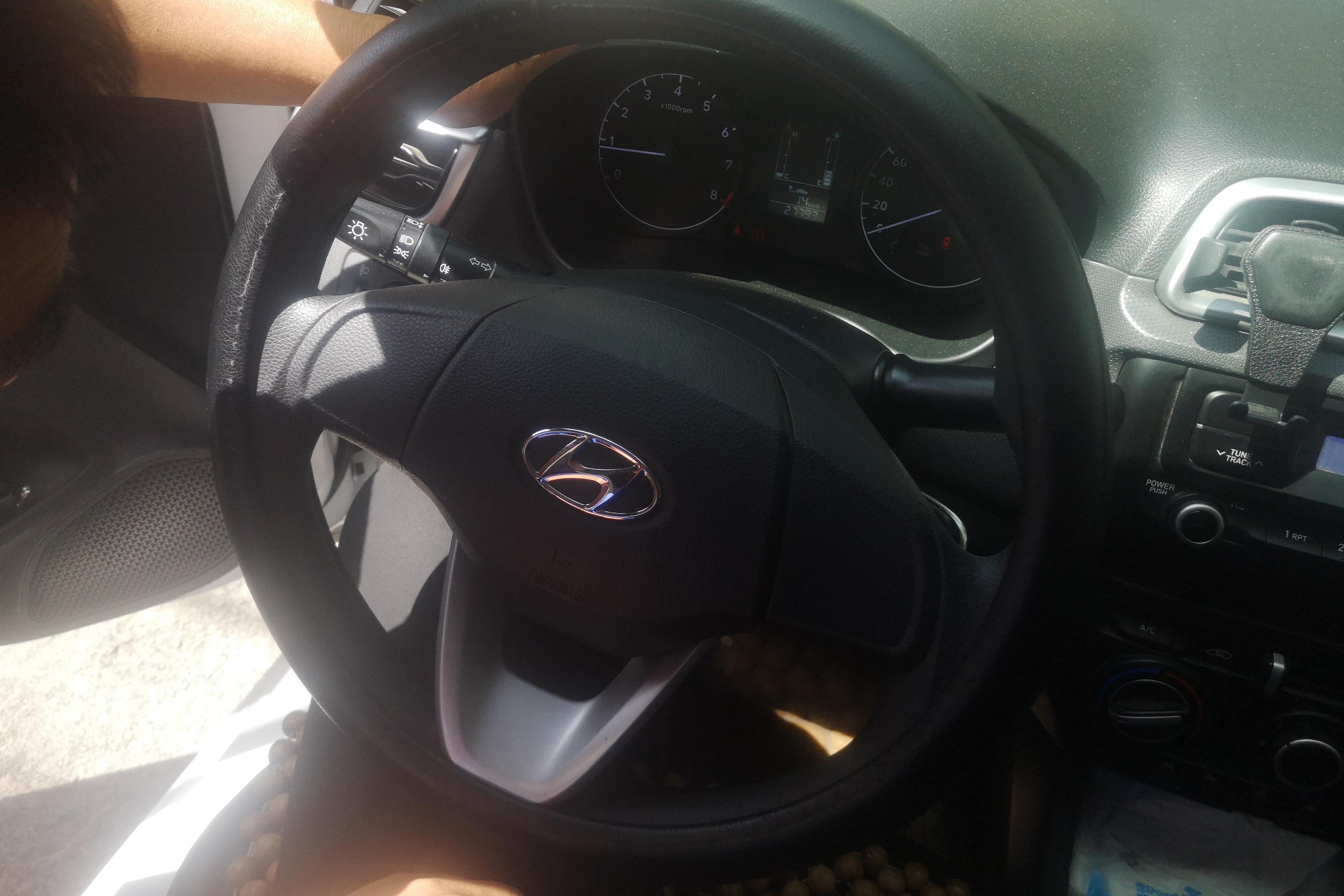 现代 瑞纳 2019 汽车图片 #19