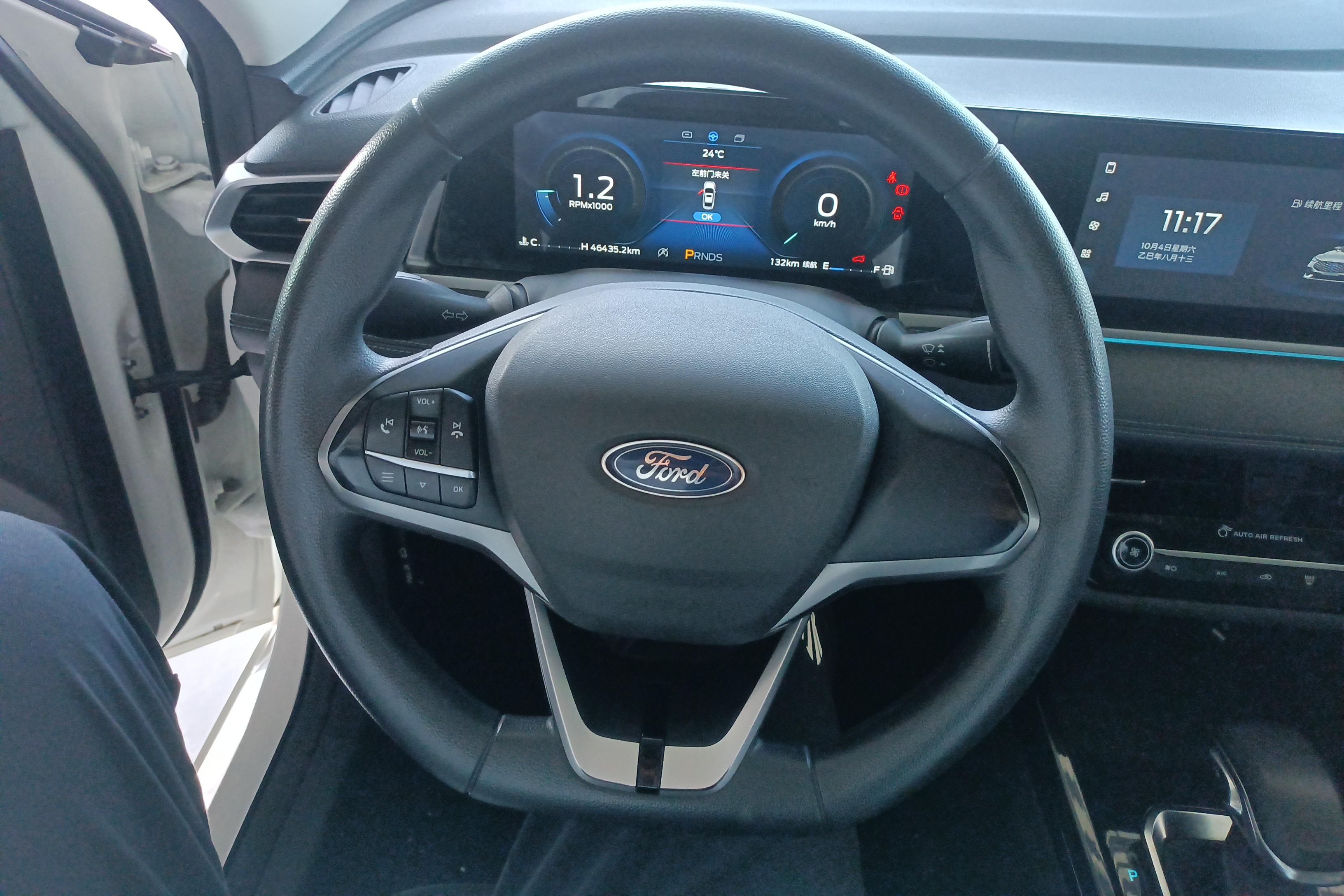 Ford Escort 2021 car image #19