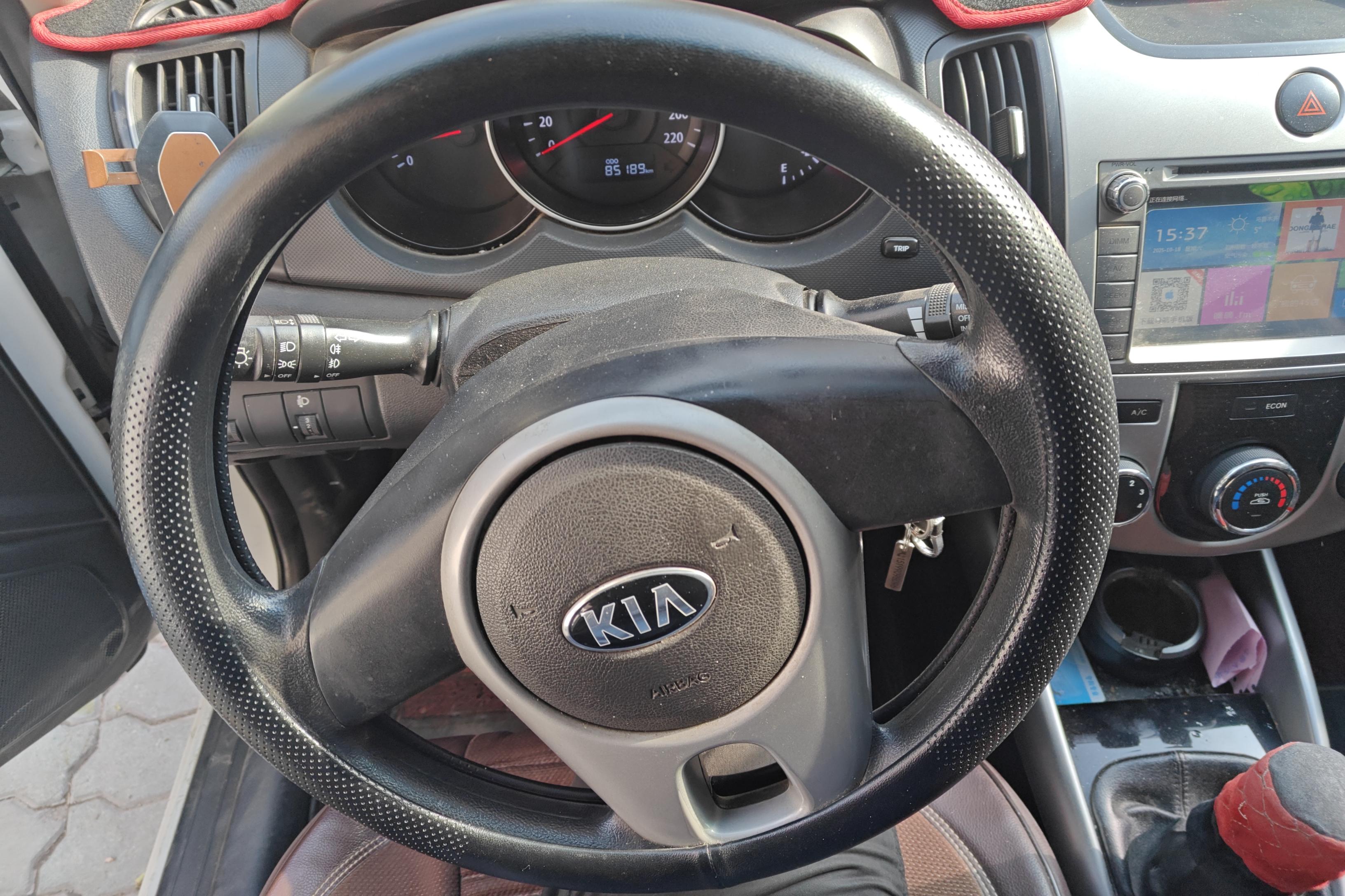 起亚 福瑞迪 2015 汽车图片 #19