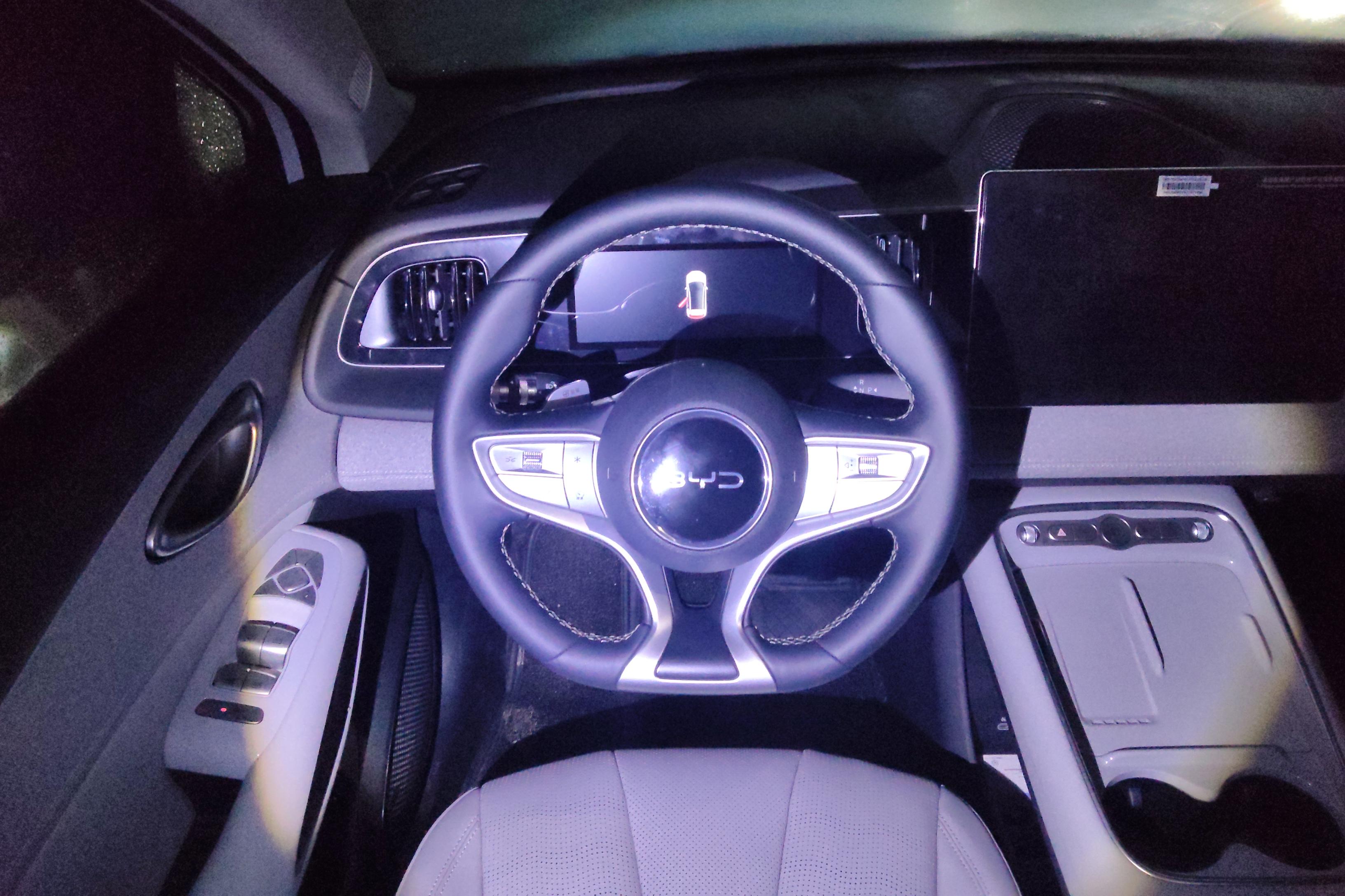 BYD Sea Lion 05 EV 2025 car image #19