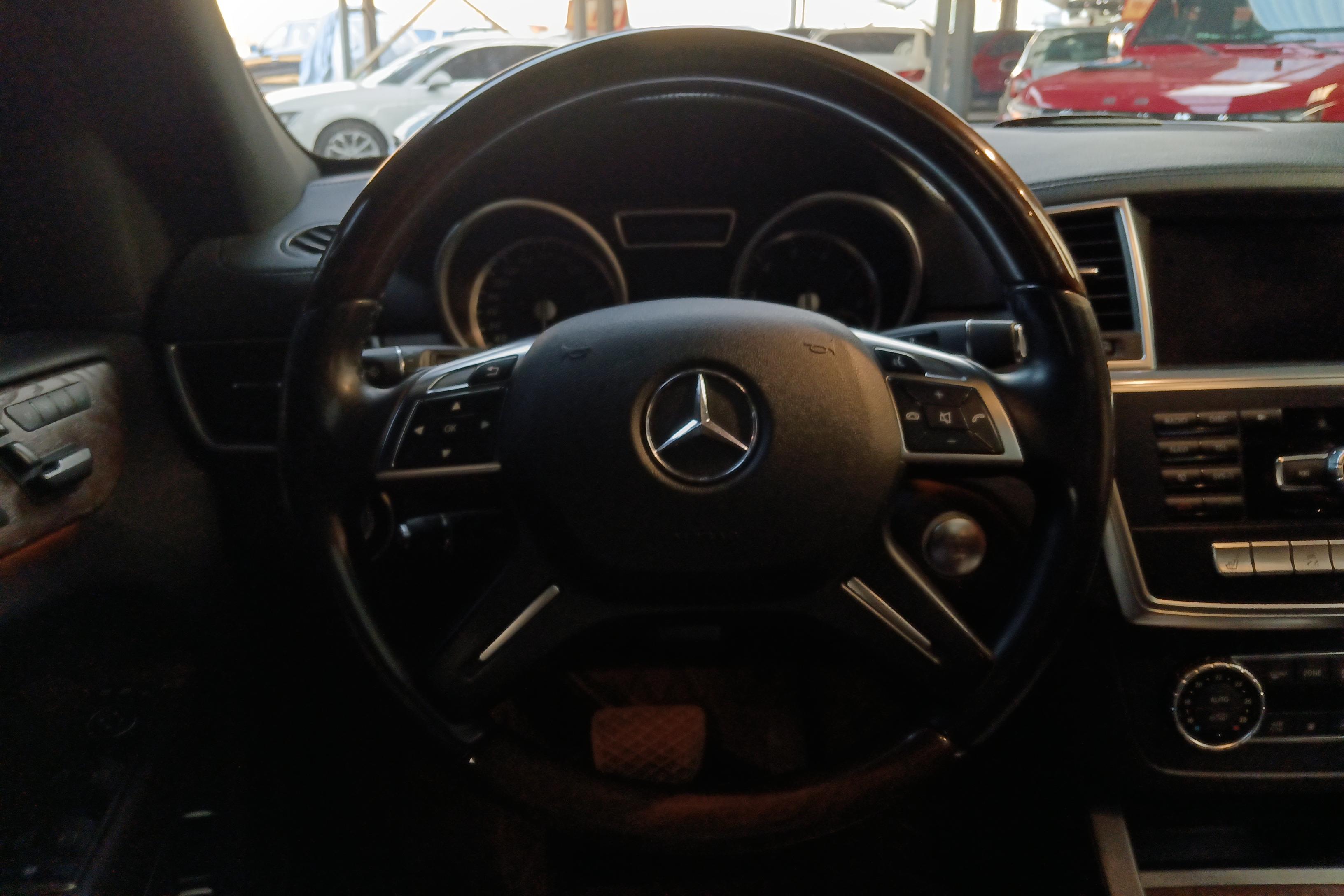 Mercedes-Benz GL Class 2015 #19 Mercedes-Benz GL Class 2015 car image #19