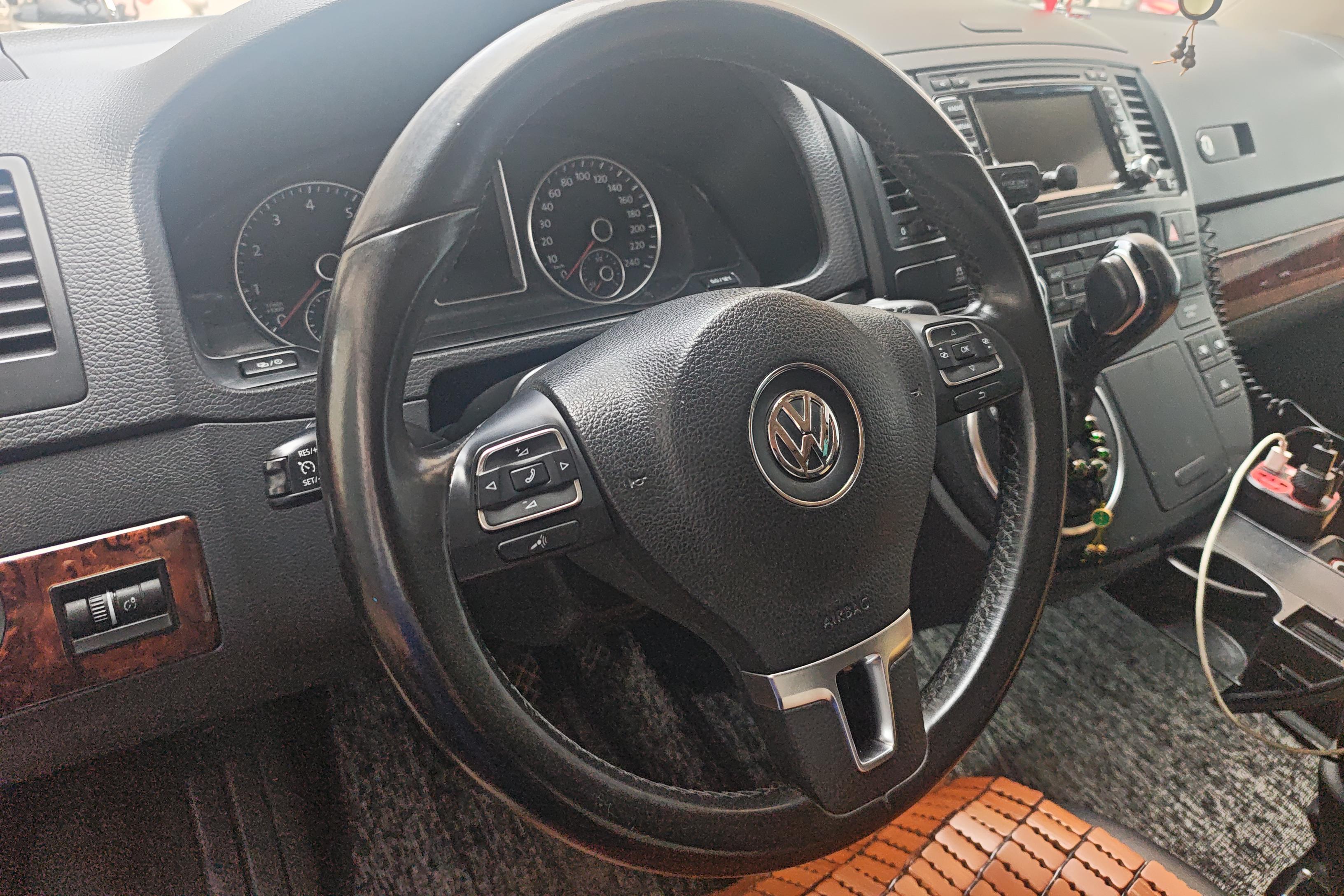 Volkswagen Multivan 2014 #19 Volkswagen Multivan 2014 imagem de carro #19