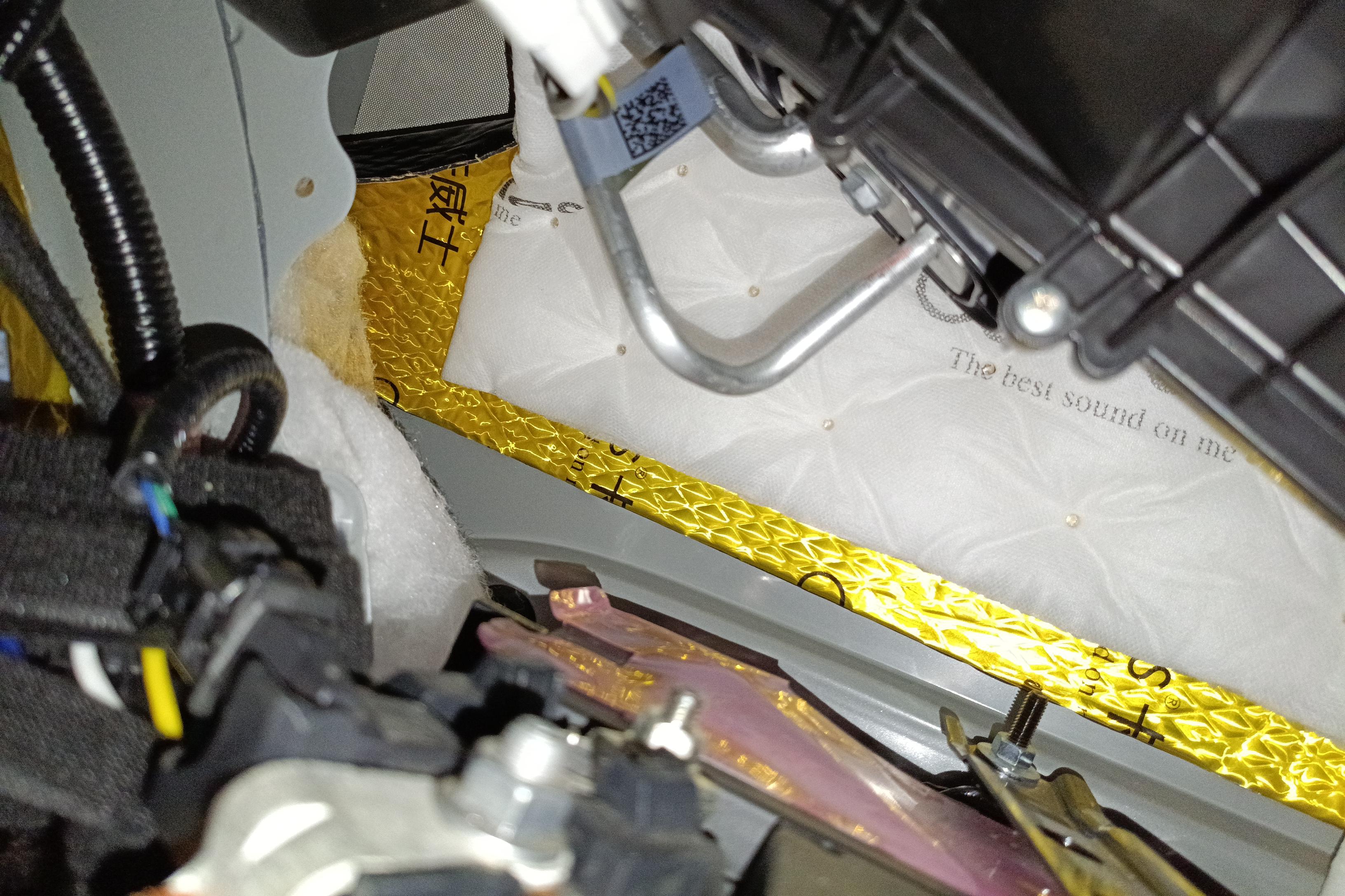 Toyota Granvia 2023 car image #19