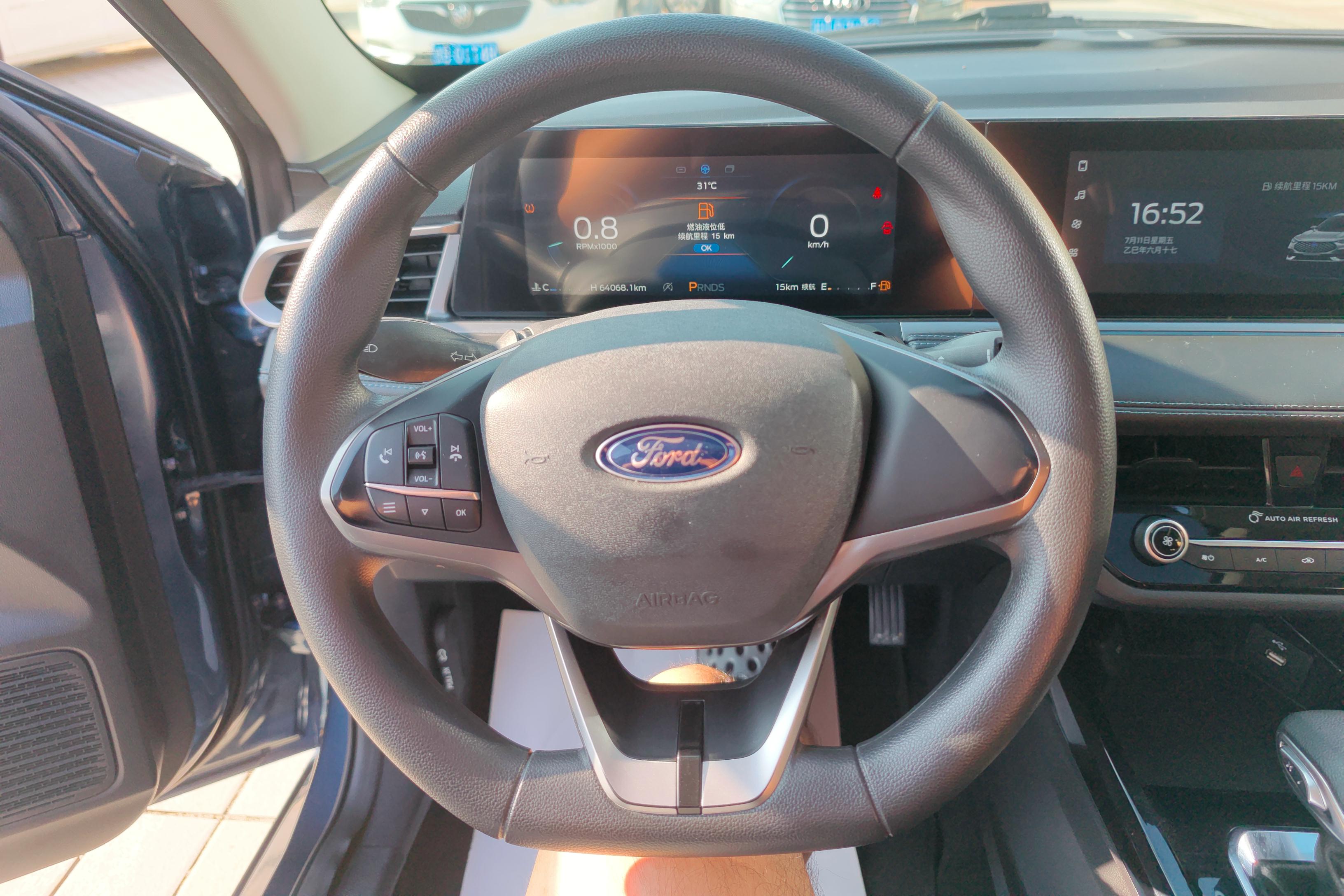 Ford Escort 2021 car image #19