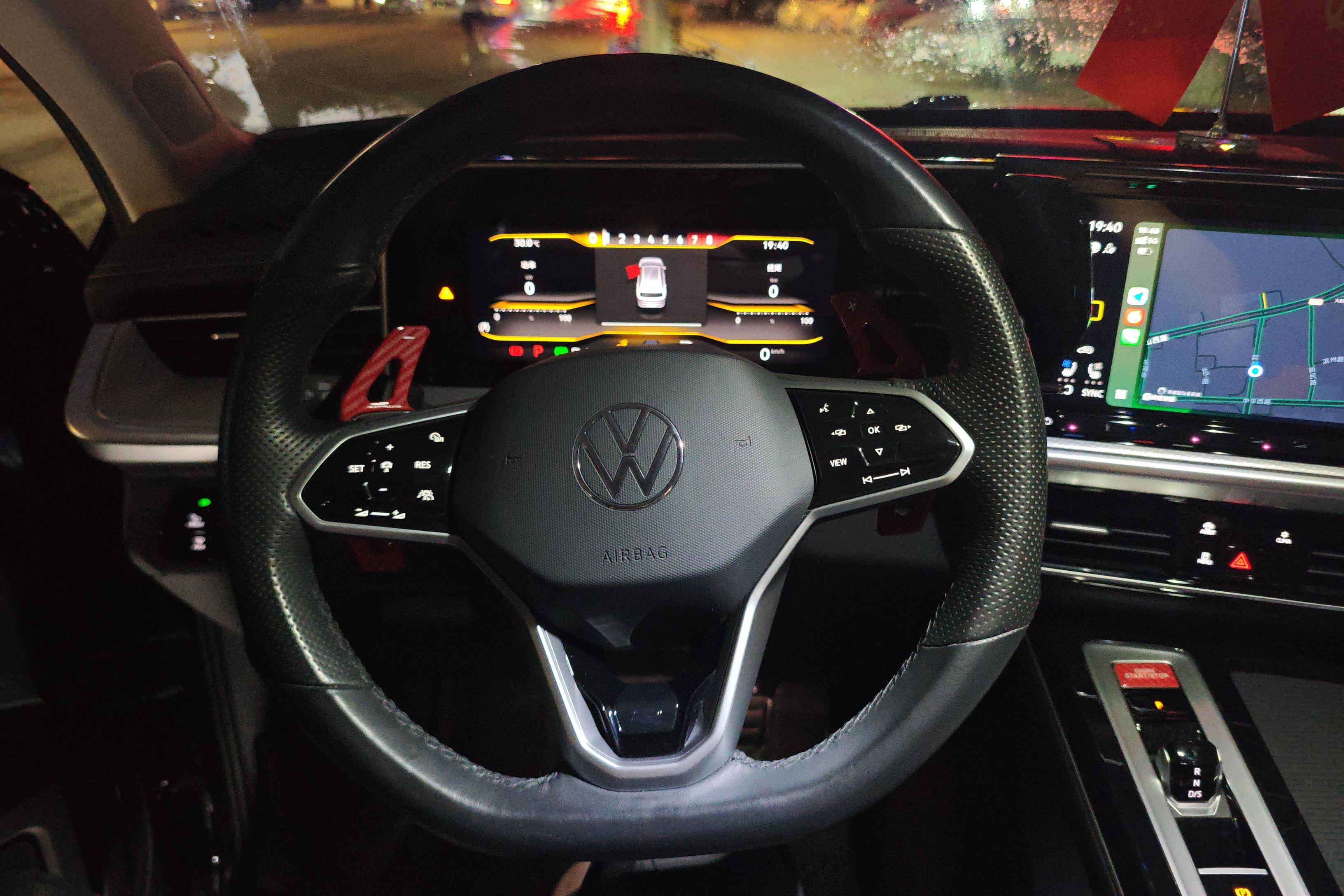 Volkswagen Tavendor 2023 car image #19