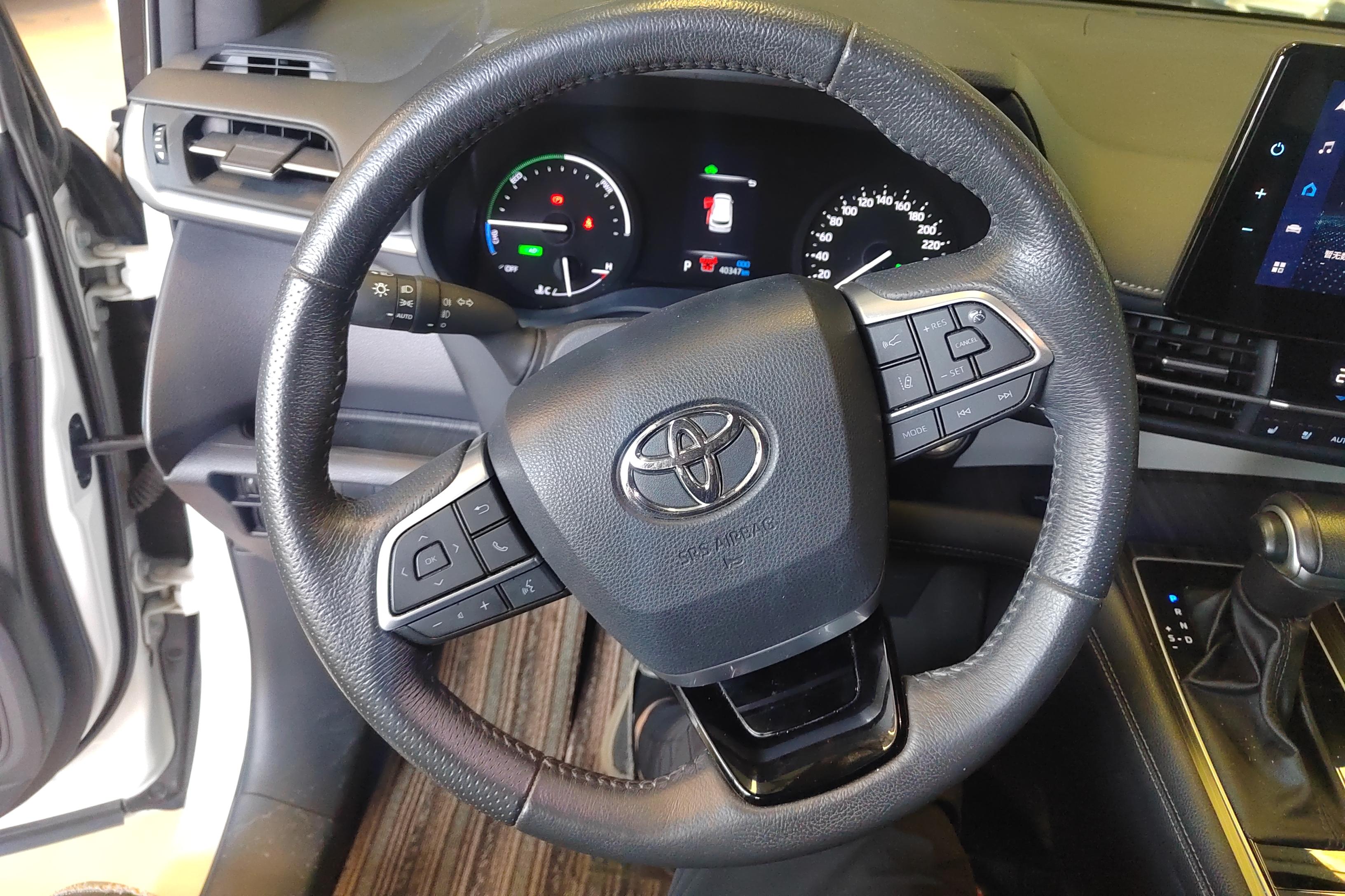 Toyota Granvia 2023 #19 Toyota Granvia 2023 immagine di auto #19