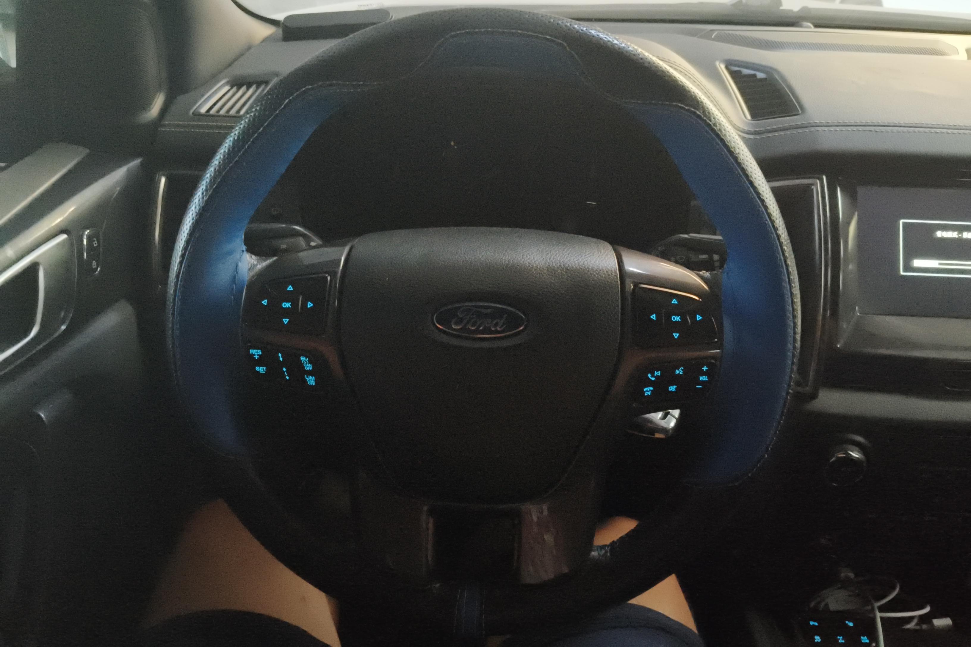 Ford Everest 2015 car image #19