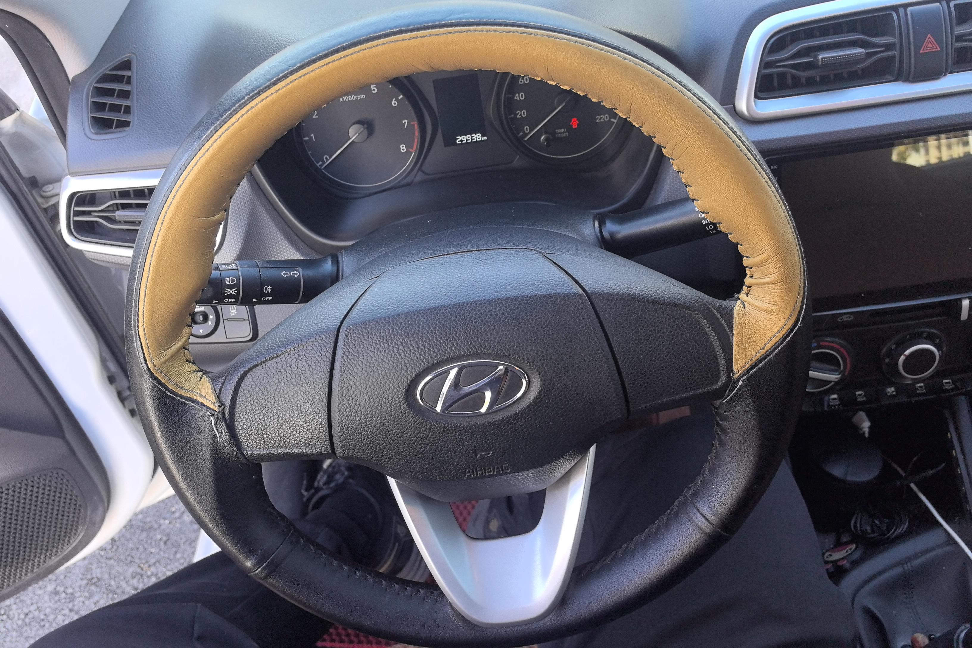 Hyundai Reina 2020 #19 Hyundai Reina 2020 car image #19