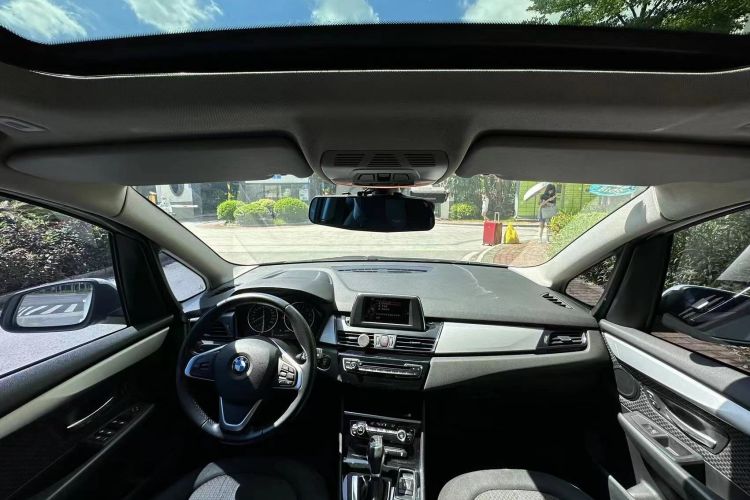 BMW 2 Series Gran Tourer 2015 car image #19