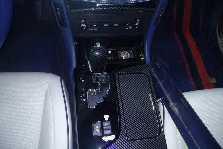 Toyota Crown 2014 imagen de coche #19