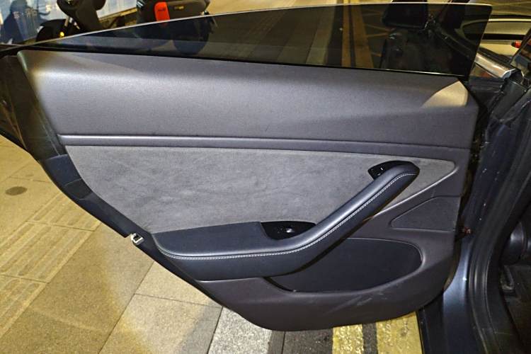 特斯拉 Model 3(进口) 2019 汽车图片 #19