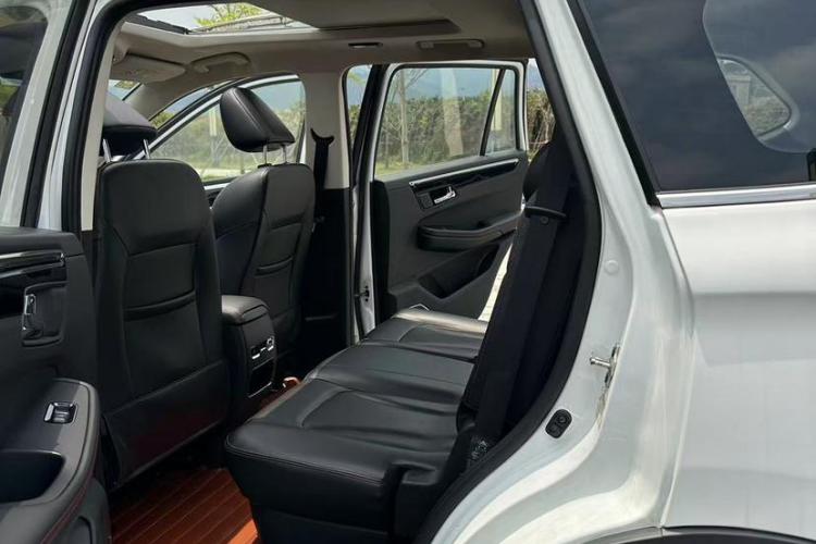 SWM斯威汽车 SWM斯威G01FF 2020 #19 SWM斯威汽车 SWM斯威G01FF 2020 汽车图片 #19