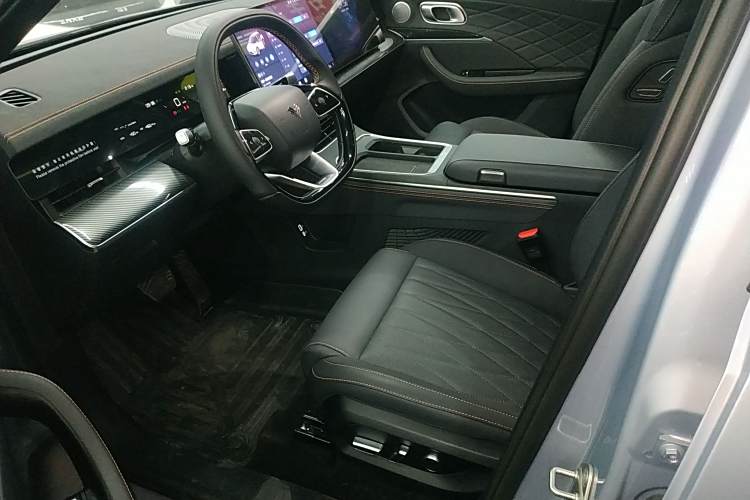 Neta L 2025 imagen de coche #19