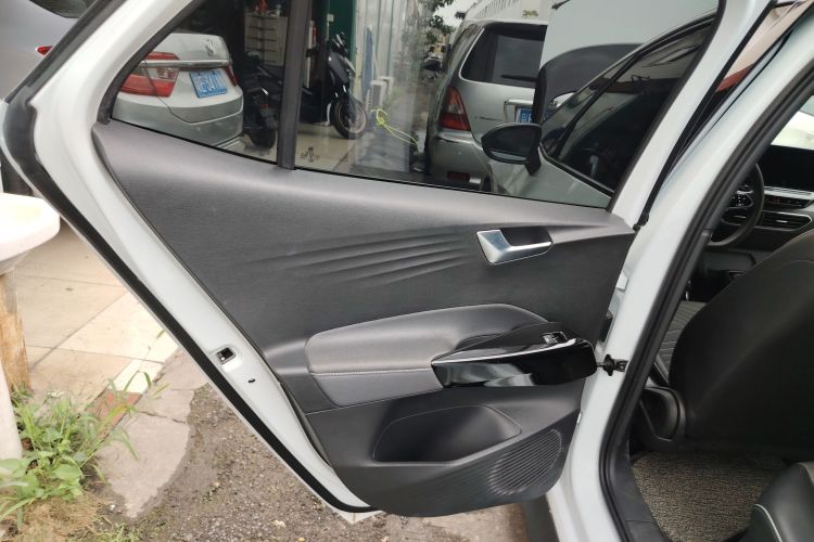 Volkswagen ID.3 2023 #19 Volkswagen ID.3 2023 car image #19