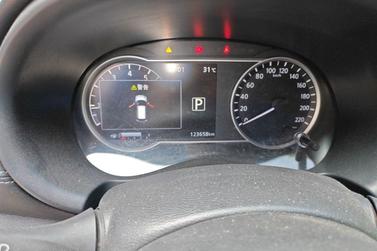 Nissan Kicks 2017 immagine di auto #19