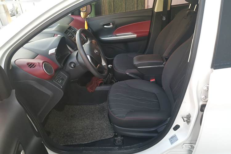 Changan BenBen 2017 صورة سيارة #19