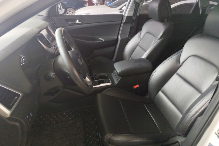 Hyundai Tucson (Imported) 2016 #19 Hyundai Tucson (Imported) 2016 car image #19