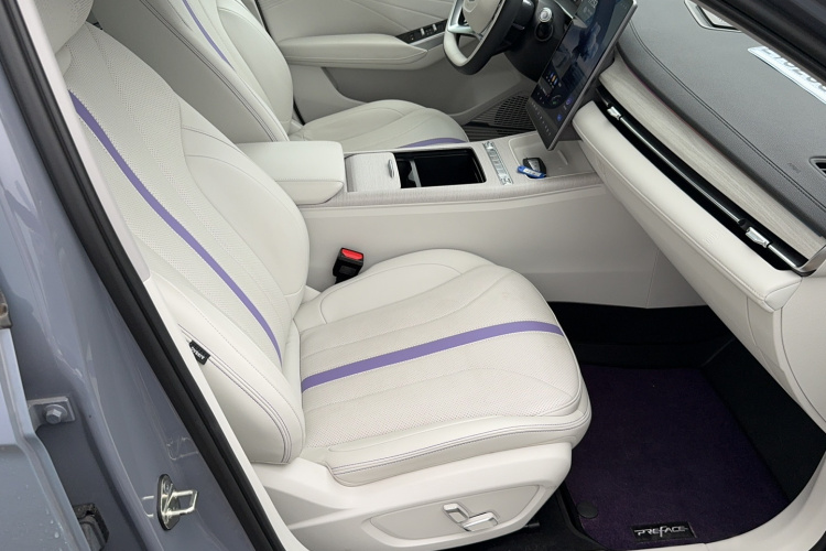 GEELY PrefaceL 2023 car image #19