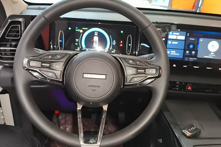 Haval Fierce Dragon 2024 #19 Haval Fierce Dragon 2024 car image #19