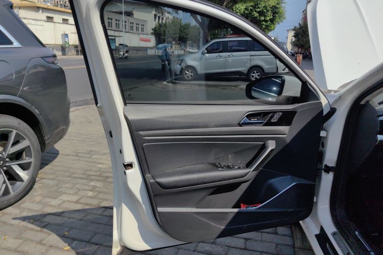 Volkswagen Lavida Pure Electric 2021 #19 Volkswagen Lavida Pure Electric 2021 car image #19