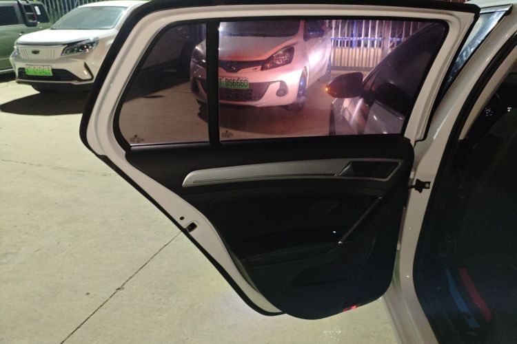 Volkswagen Golf Pure Electric 2021 #19 Volkswagen Golf Pure Electric 2021 image de voiture #19