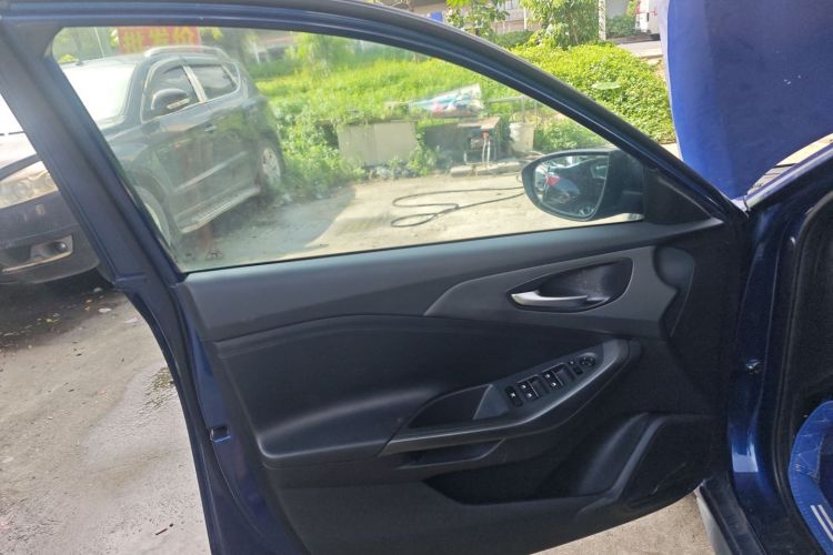 Hyundai Lafesta 2019 car image #19