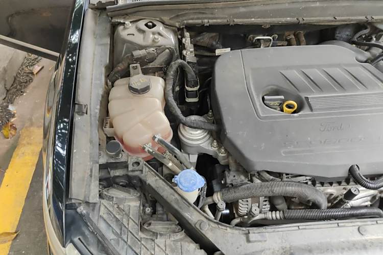 Ford Taurus 2016 car image #19