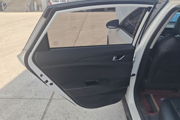 Changan Eado EV 2022 #19 Changan Eado EV 2022 car image #19