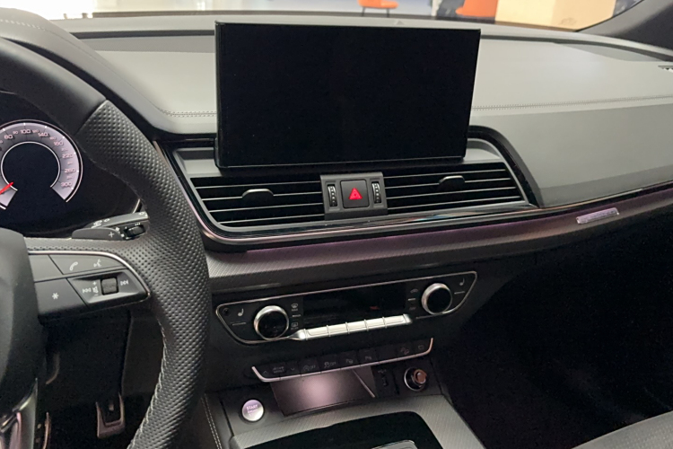 Audi Q5L Sportback 2024 car image #19