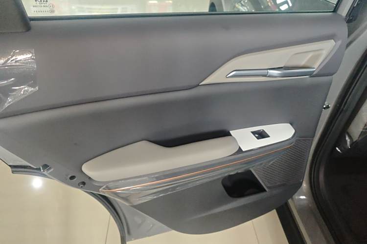 起亚 起亚EV5 2025 汽车图片 #19