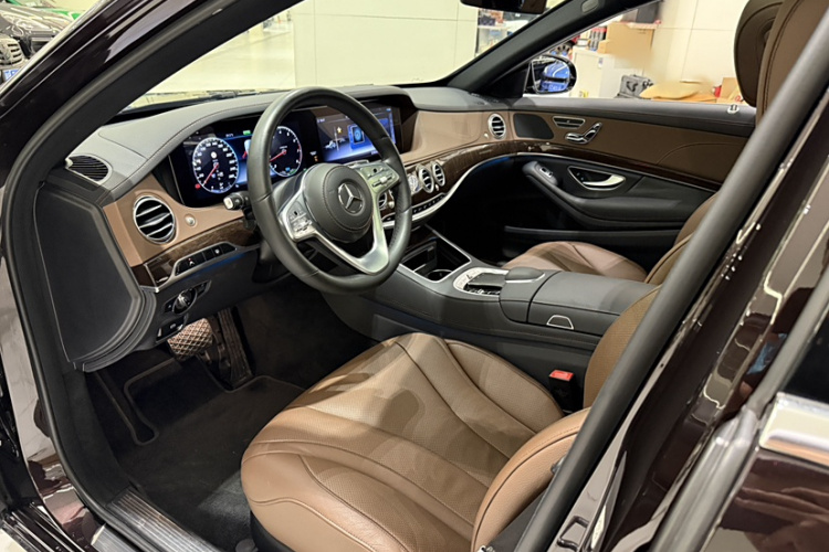Mercedes-Benz S Class 2019 car image #19