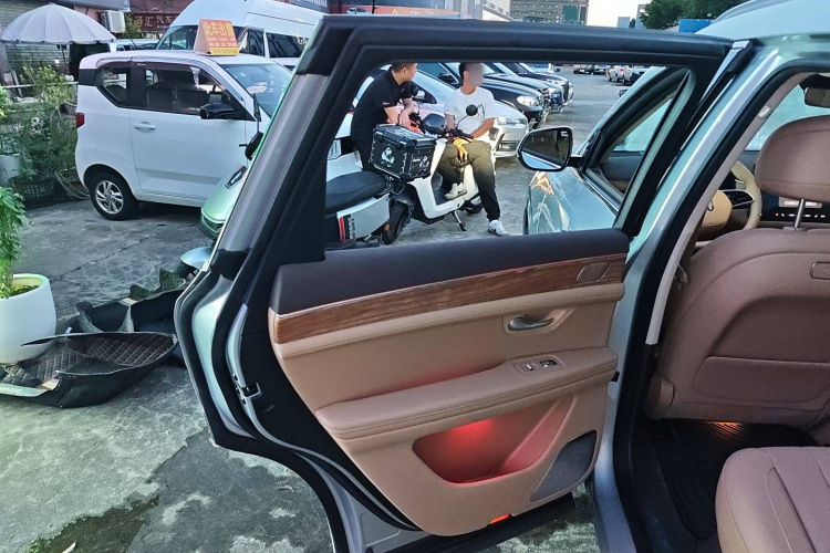 AITO 问界 问界M7 2023 汽车图片 #19