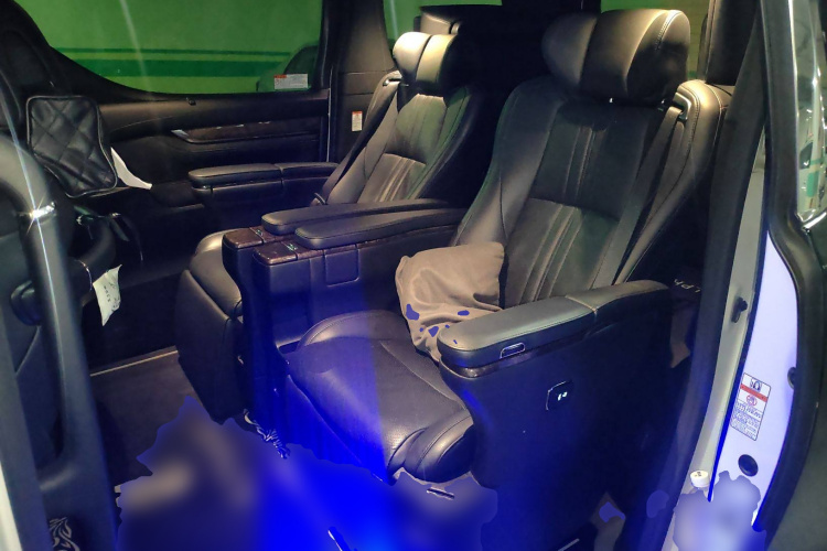 丰田 埃尔法 2019 汽车图片 #19