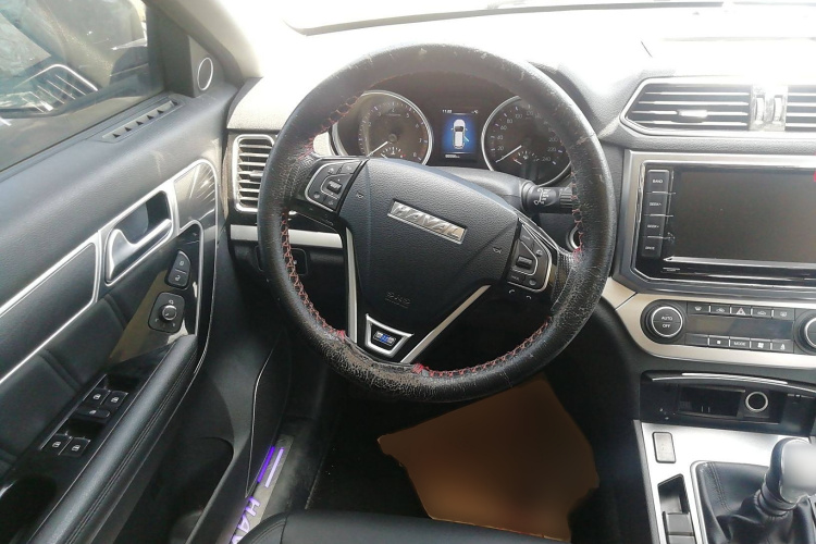 Haval H6 Coupe 2017 #19 Haval H6 Coupe 2017 car image #19